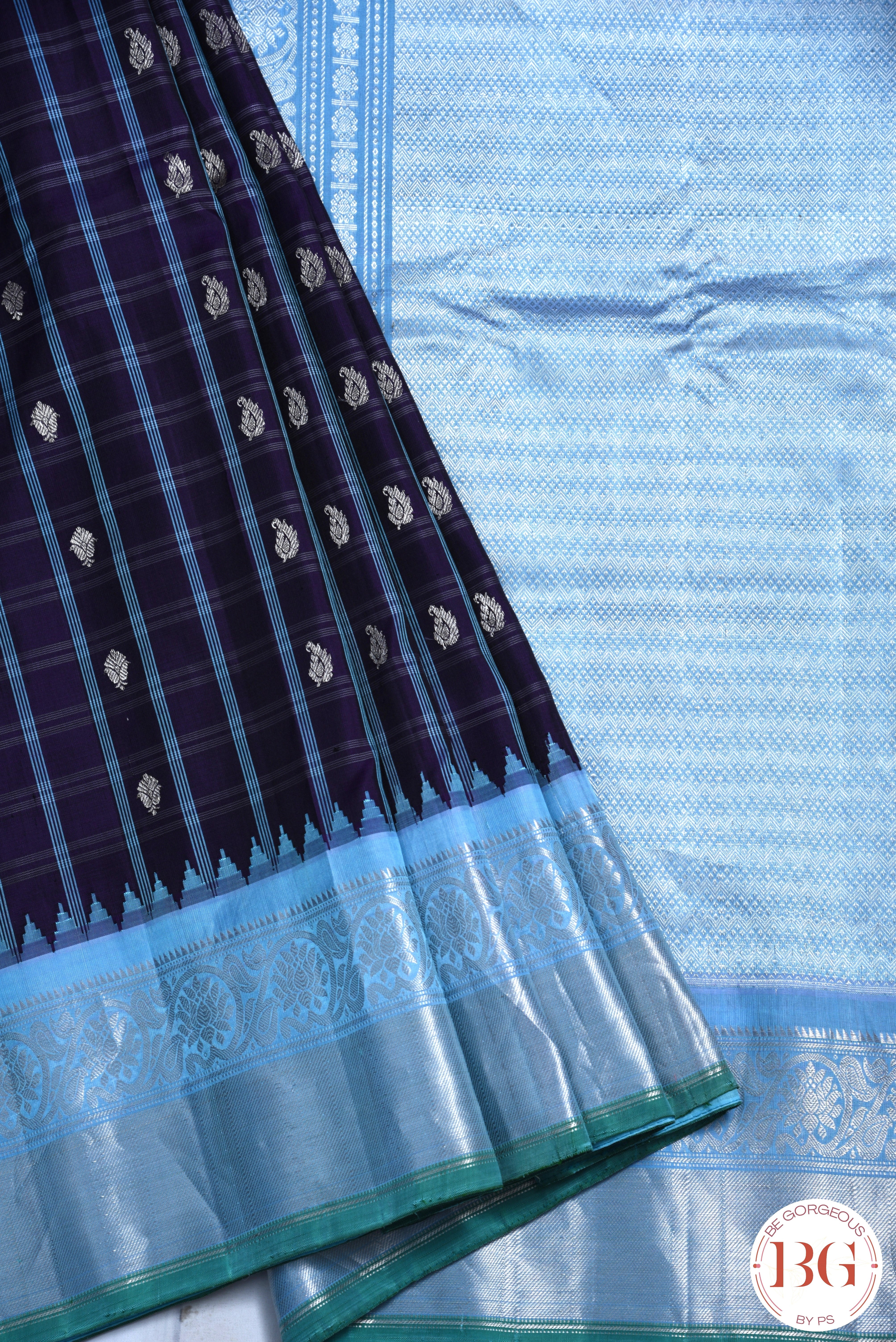 Kuttu Gadwal Pure silk handloom saree with silver zari - purple with blue