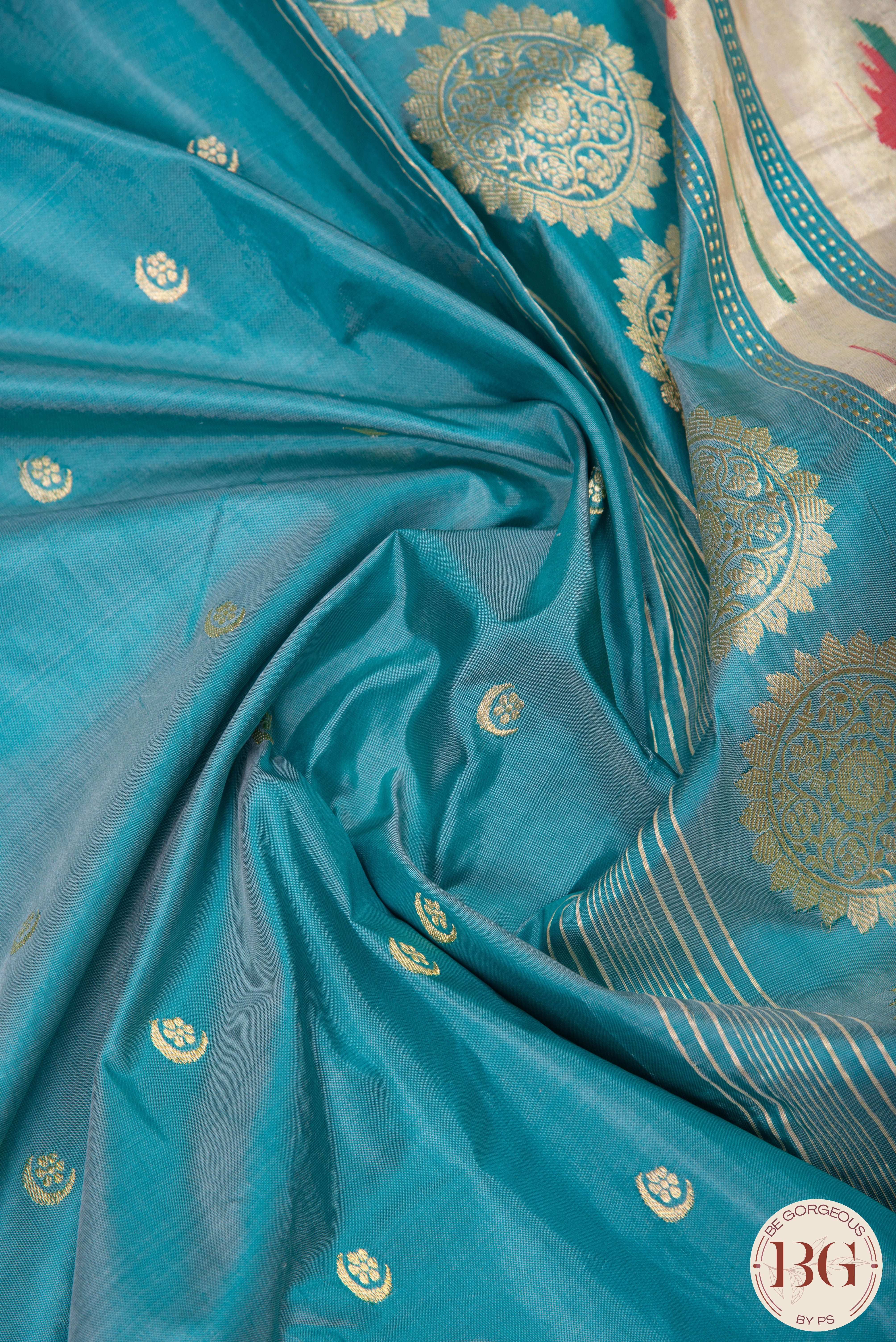 Maharani paithani pure silk saree with chakra pallu - sea green