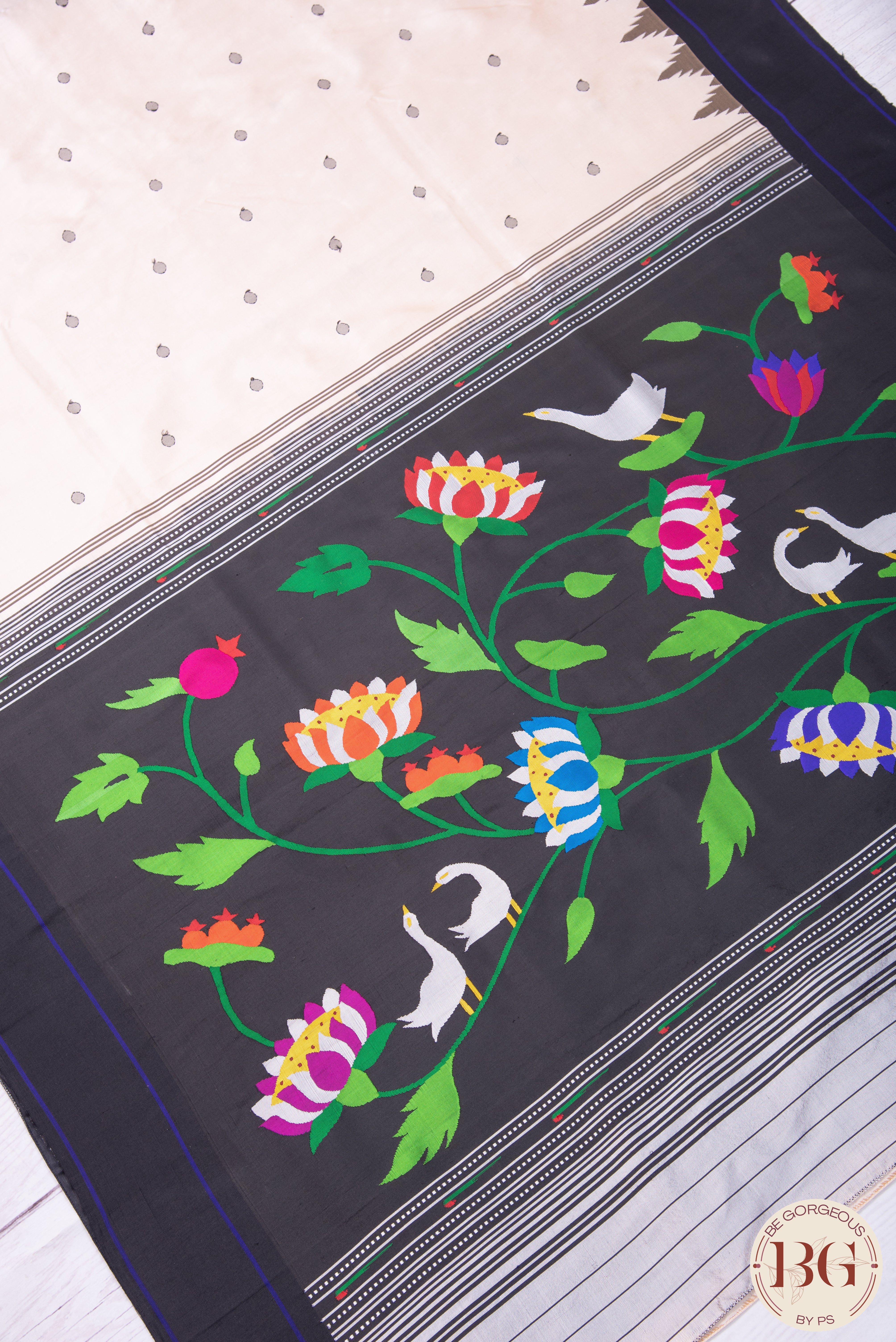 Paithani pure silk Panja Patta brocade saree - beige and black