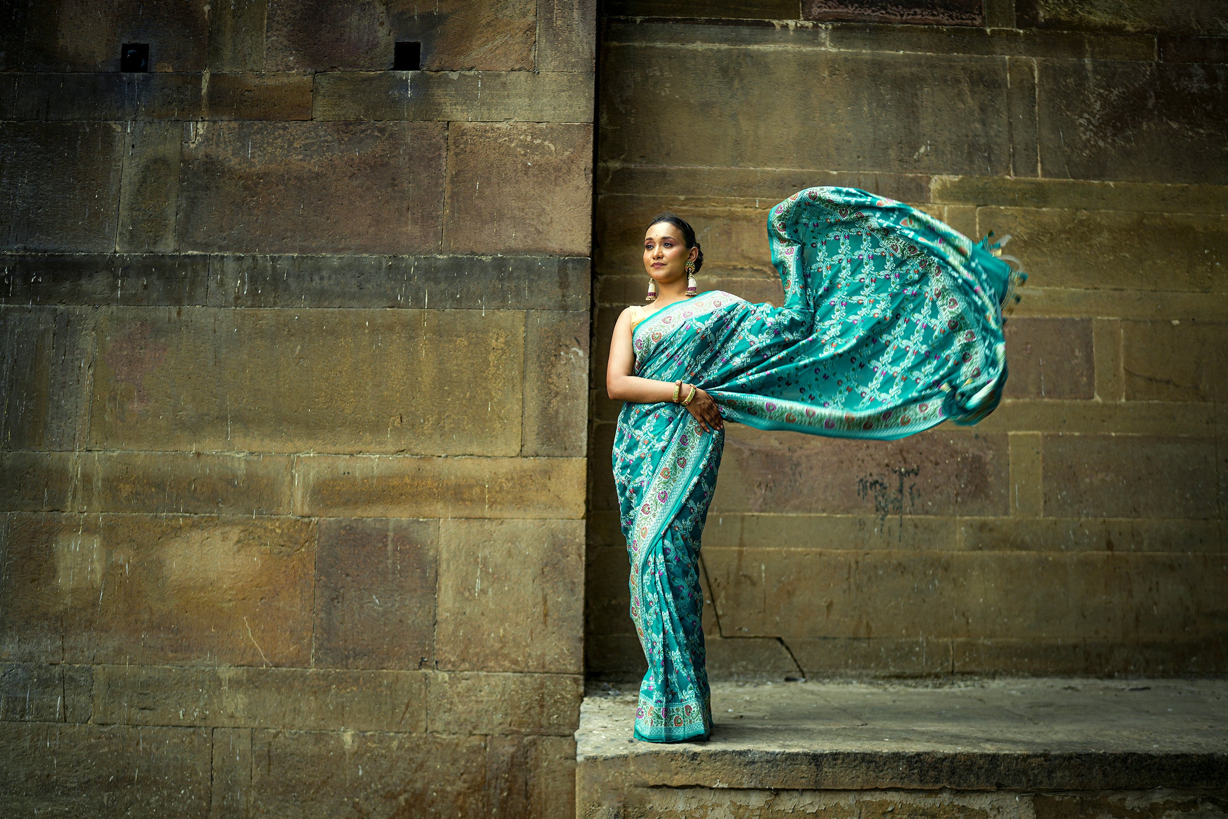 Khaddi Georgette Tilfi Meenakari Saree