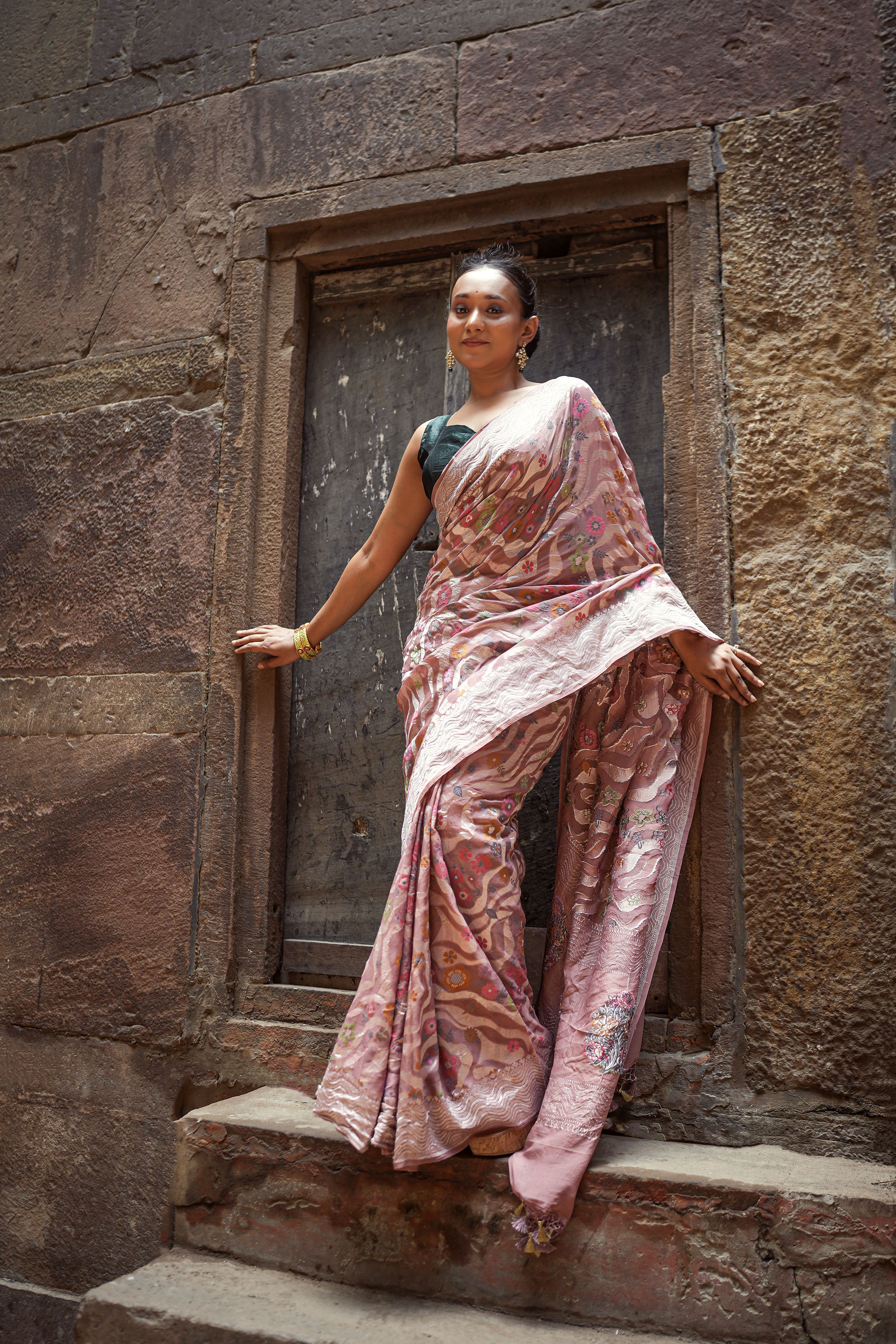 Khaddi Georgette Tilfi Meenakari Saree