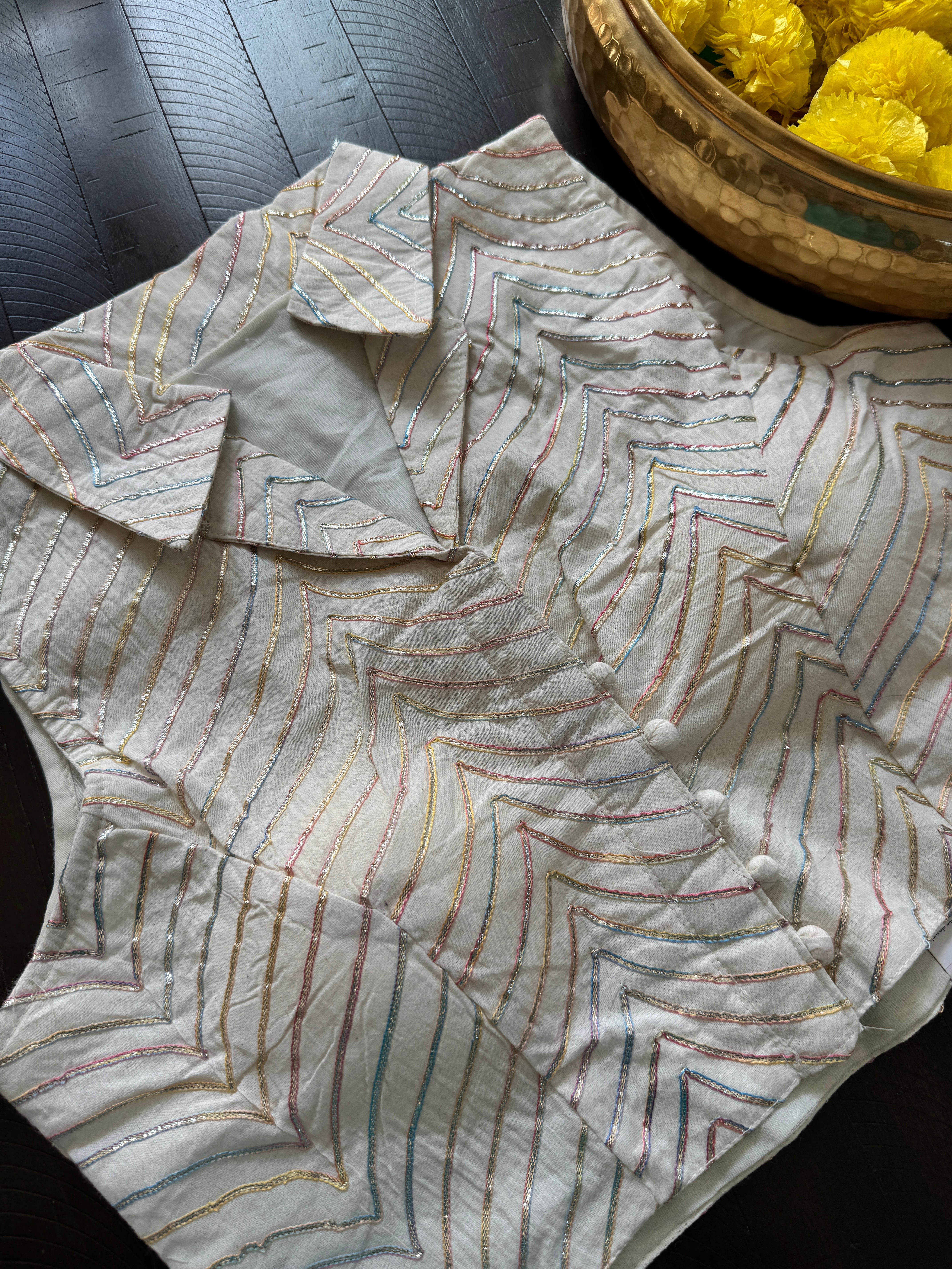 Readymade Padded Cotton front hooks sleeveless blouse