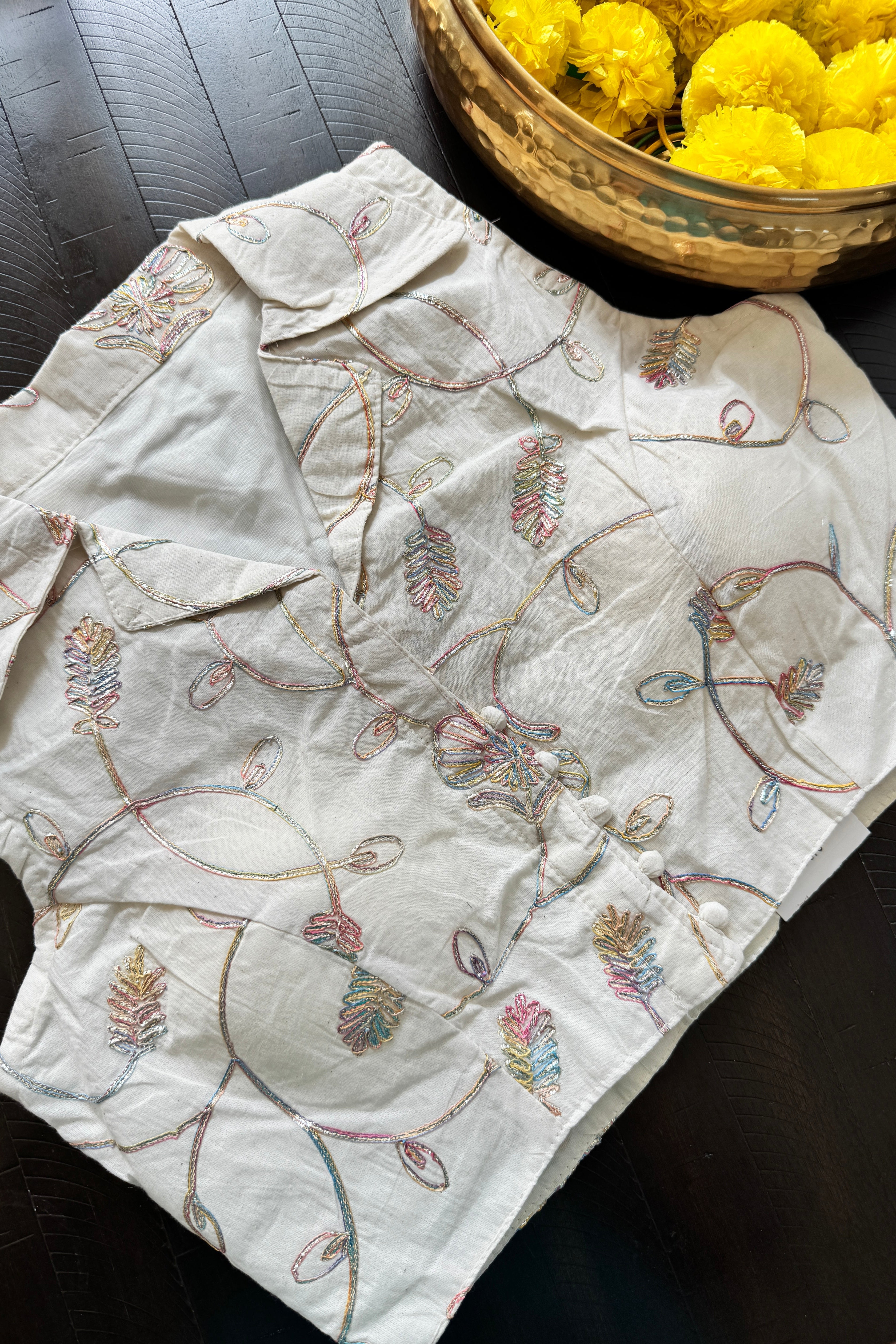 Readymade Padded Cotton front hooks sleeveless blouse