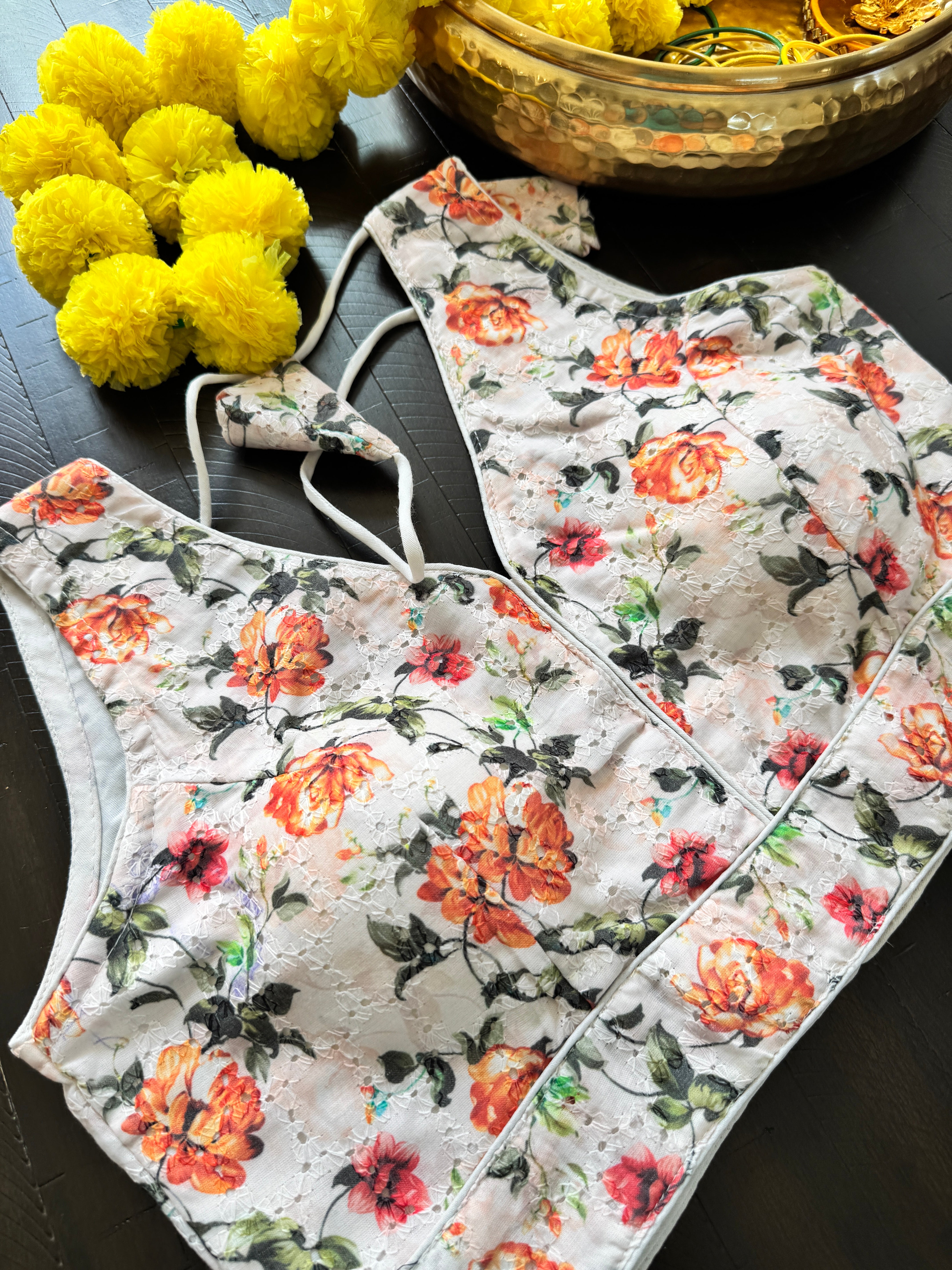 Readymade Padded Hakoba Cotton back hooks sleeveless blouse