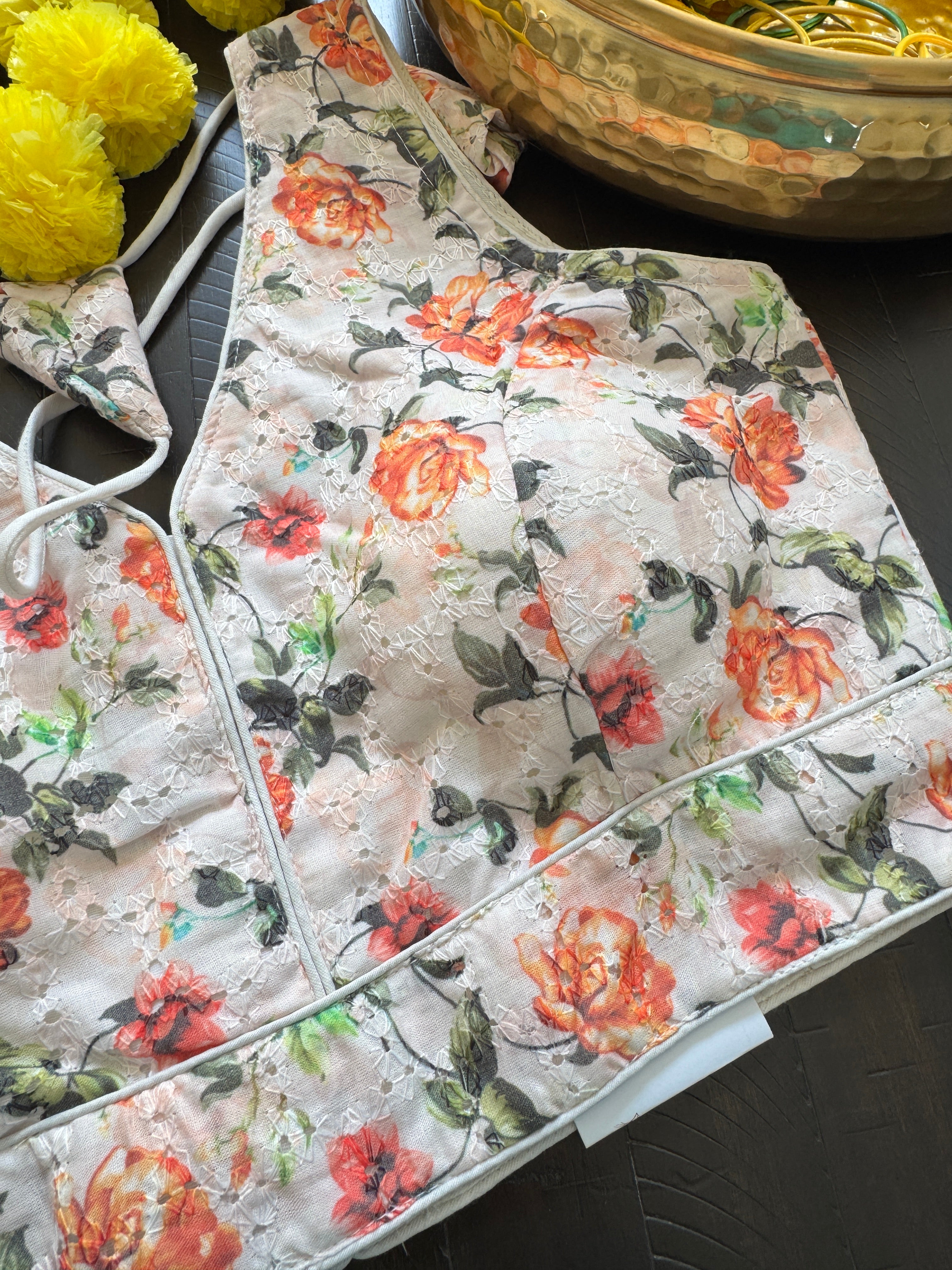 Readymade Padded Hakoba Cotton back hooks sleeveless blouse