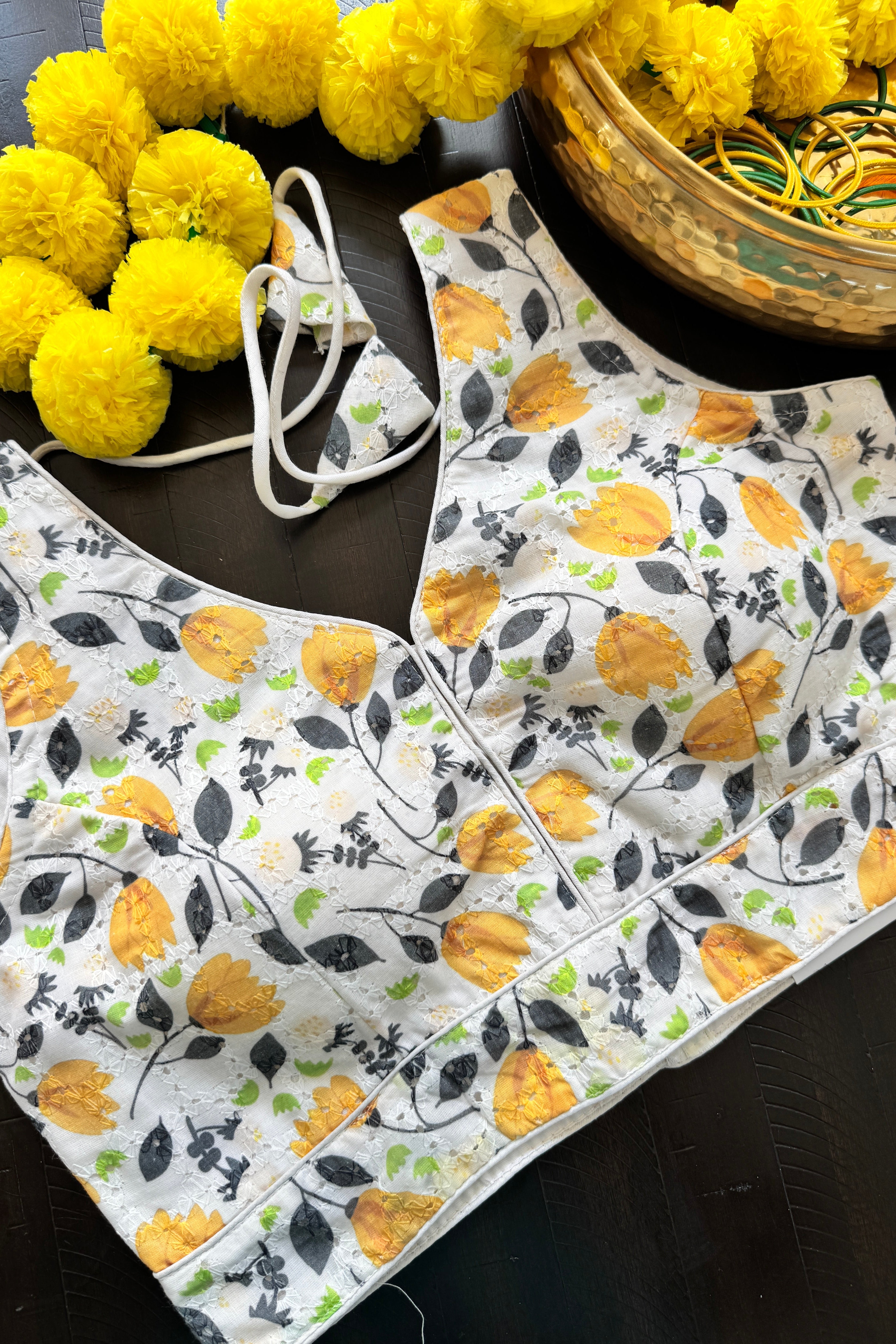 Readymade Padded Hakoba Cotton back hooks sleeveless blouse