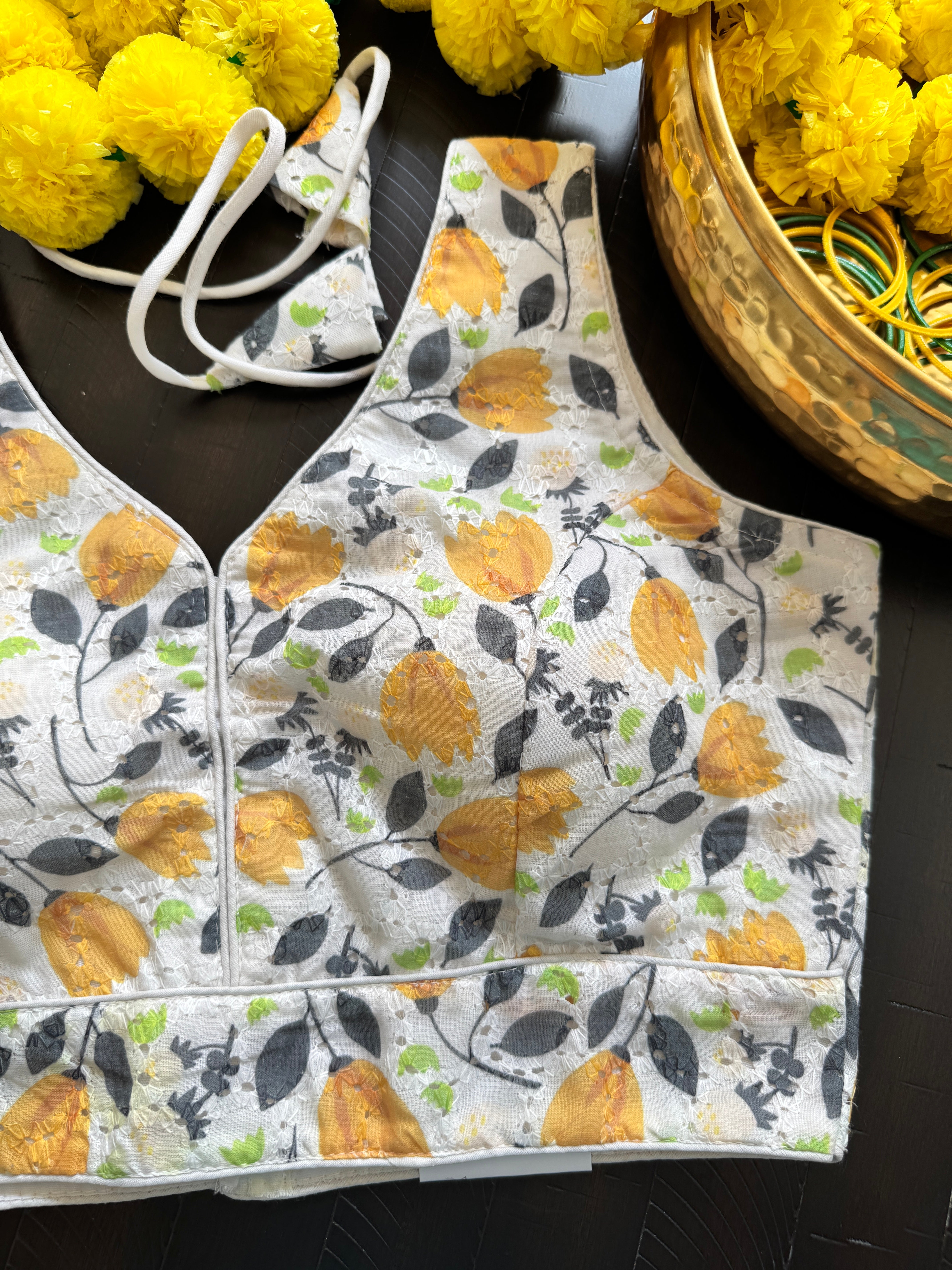 Readymade Padded Hakoba Cotton back hooks sleeveless blouse