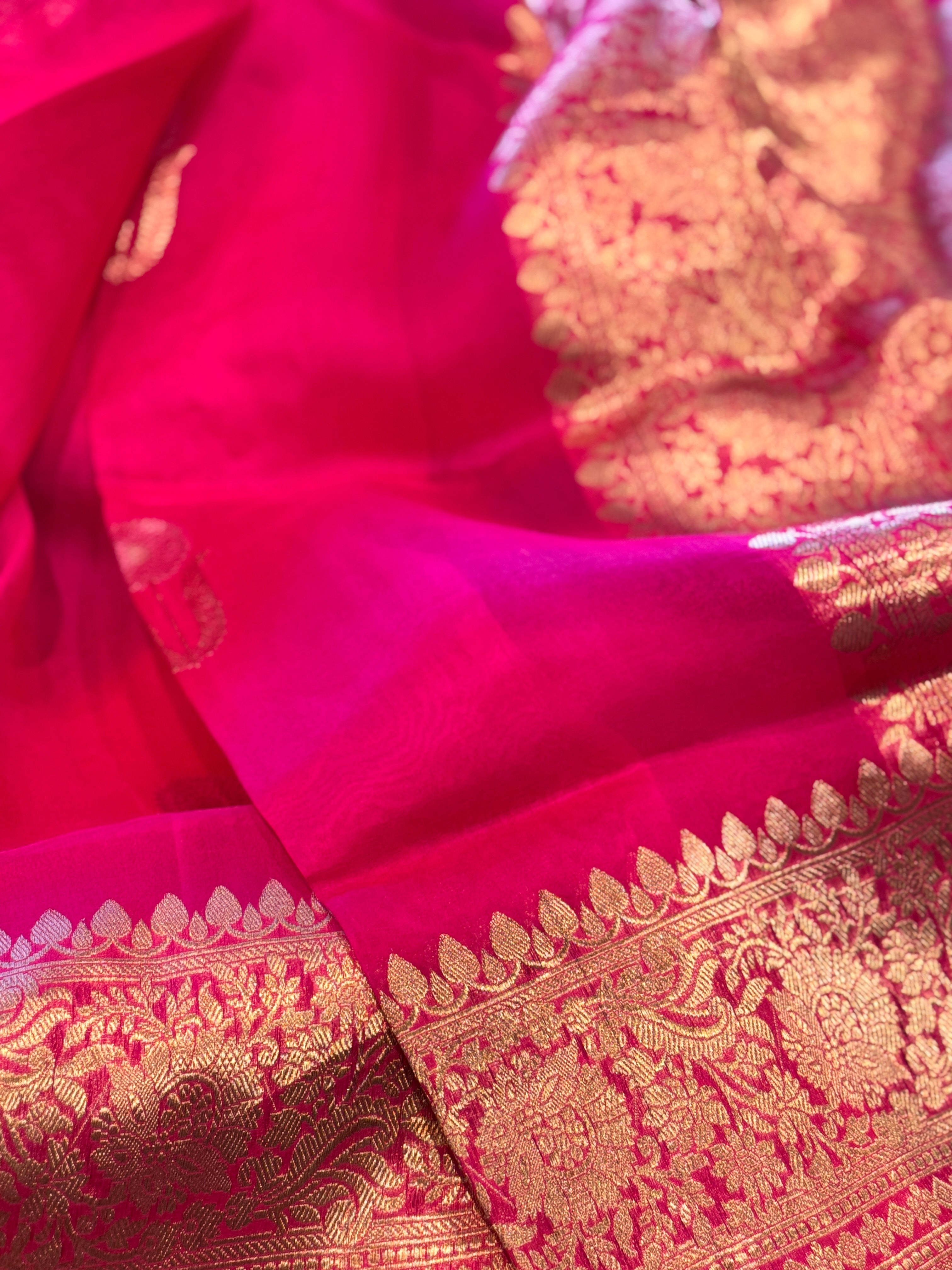 Banarasi Kora Organza Silk Handloom Saree - pink