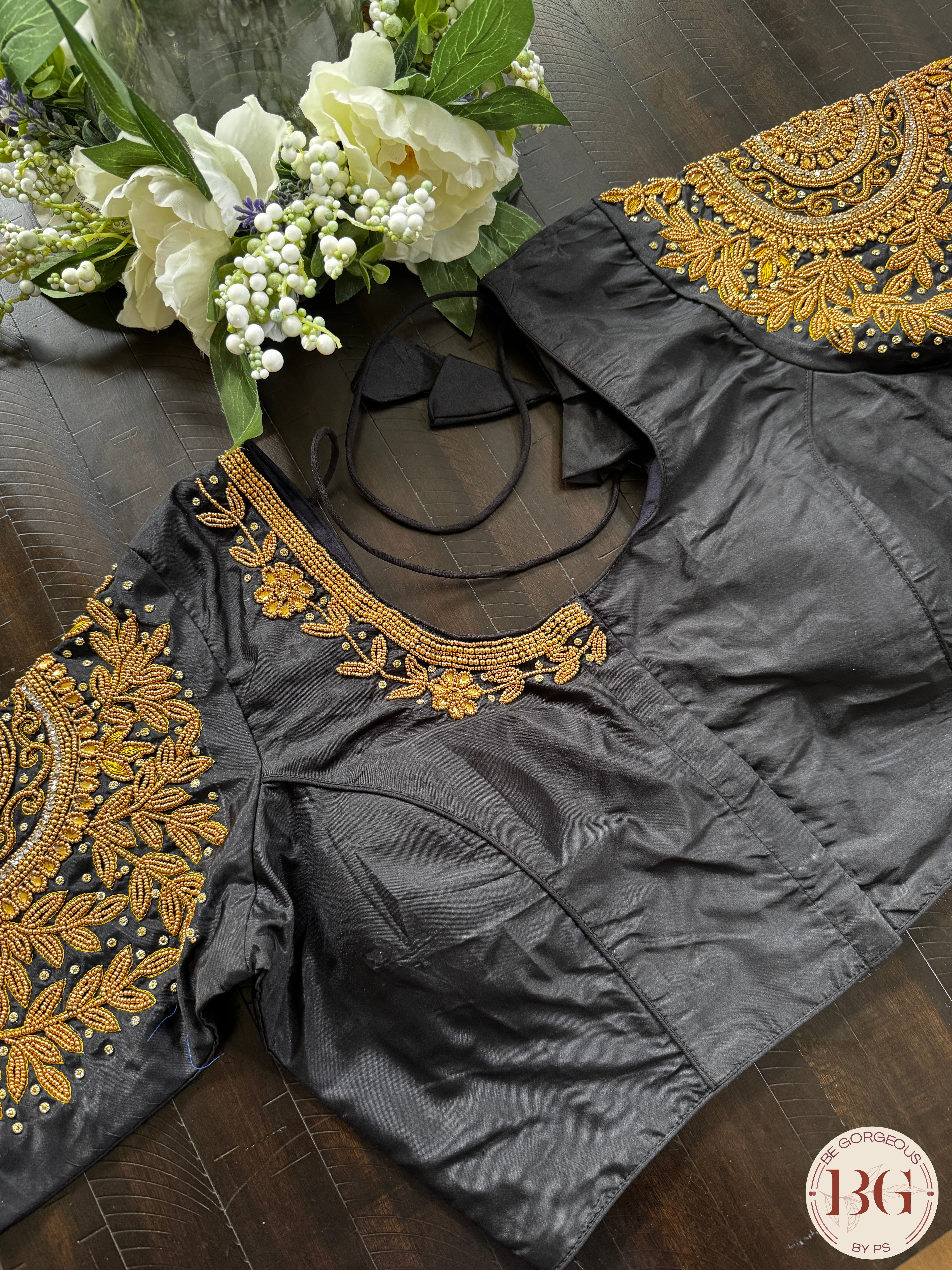 Maggam Work Readymade Padded Blouse front hooks with sleeves - black