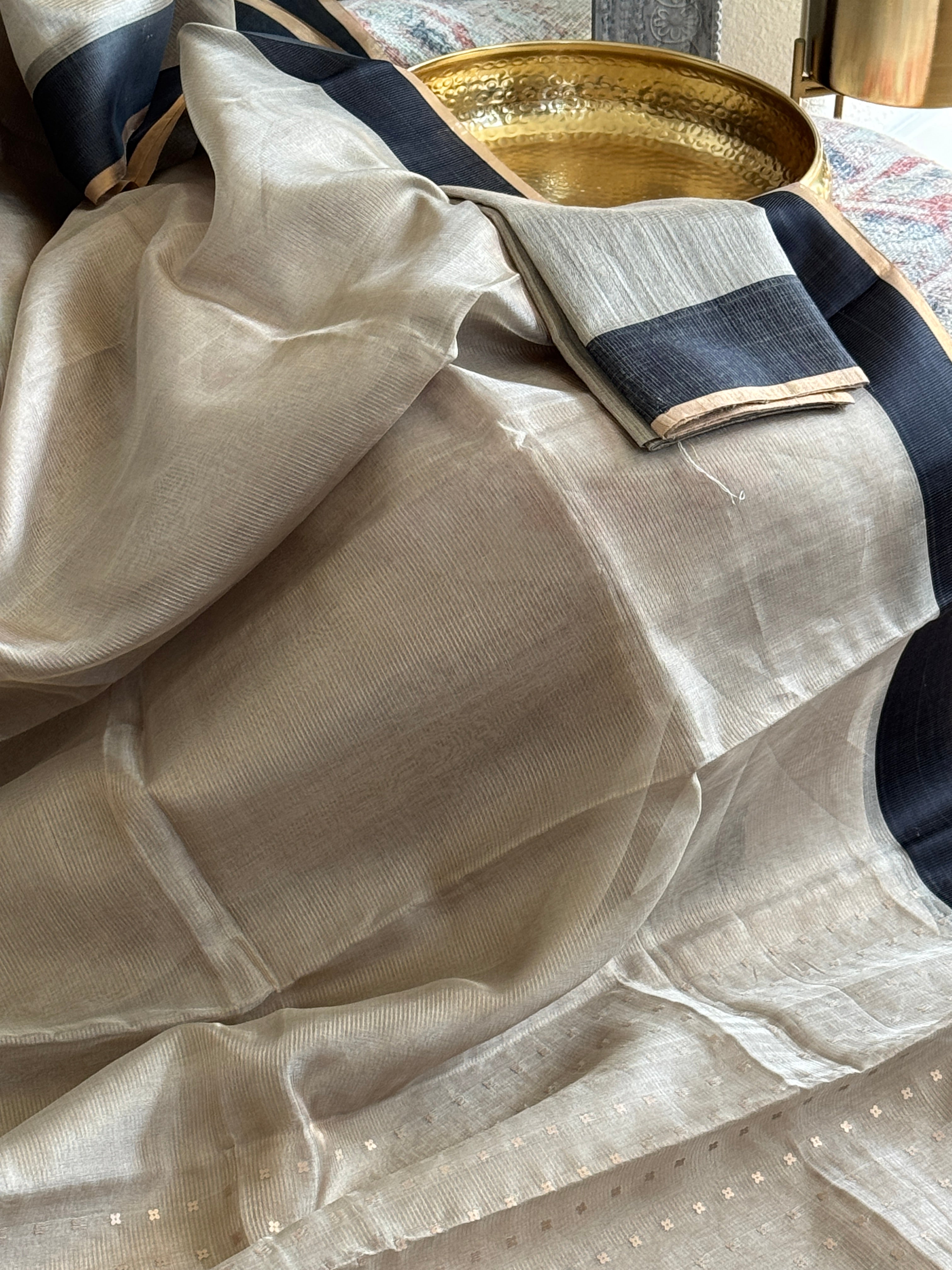 Silk Handloom Saree with weaving