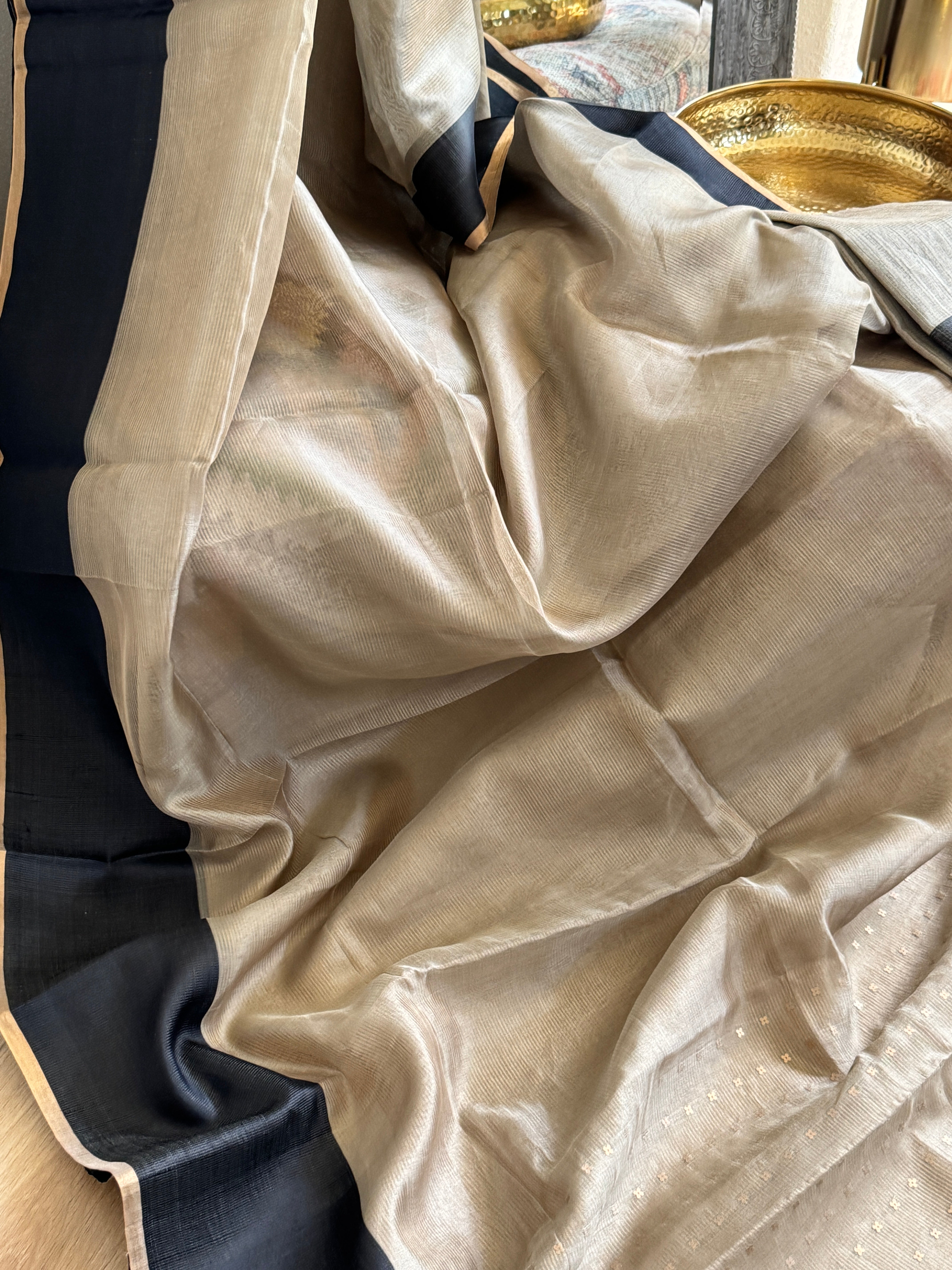 Silk Handloom Saree with weaving