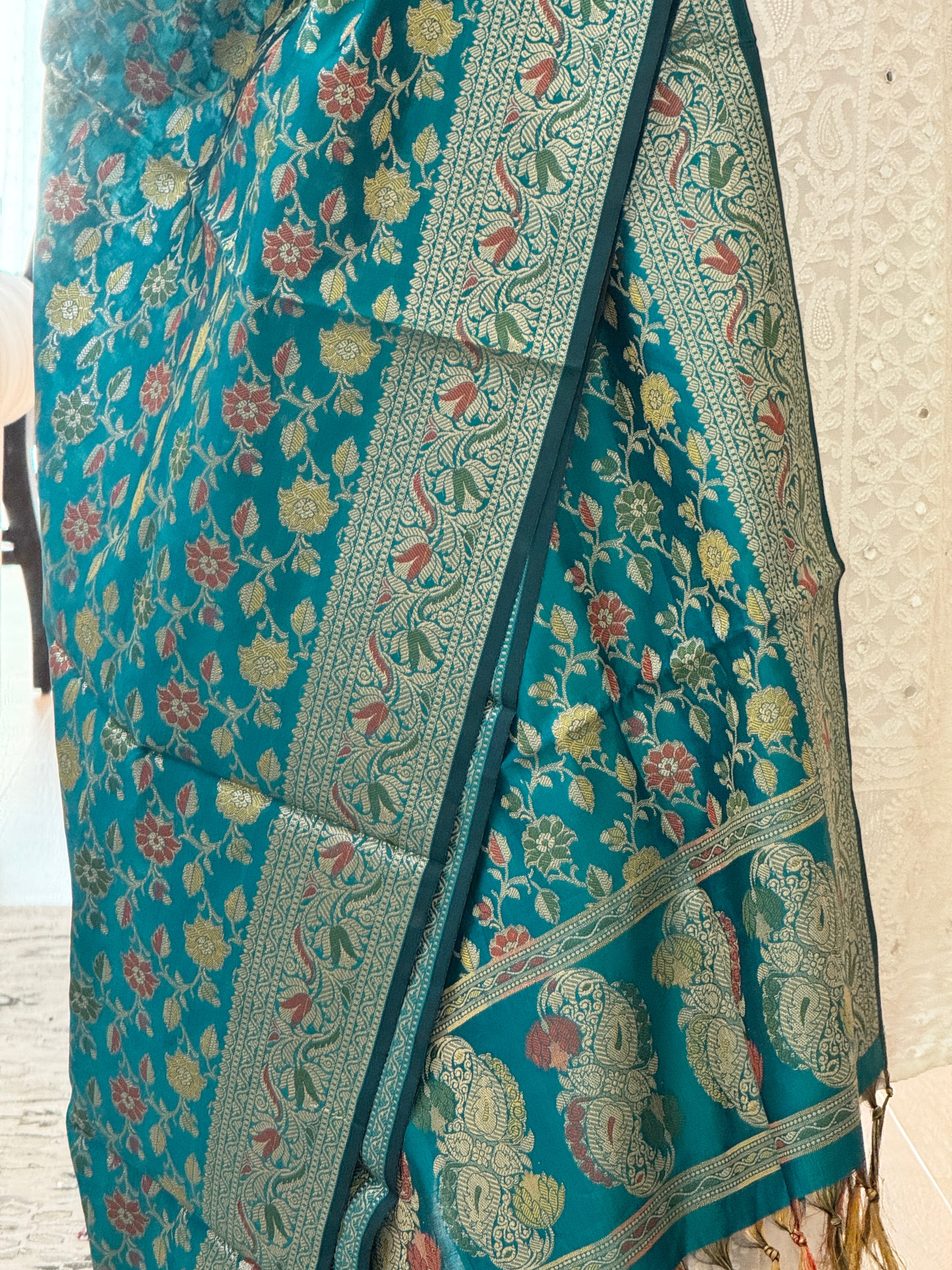 Banarasi Jama Work dupatta - rama green