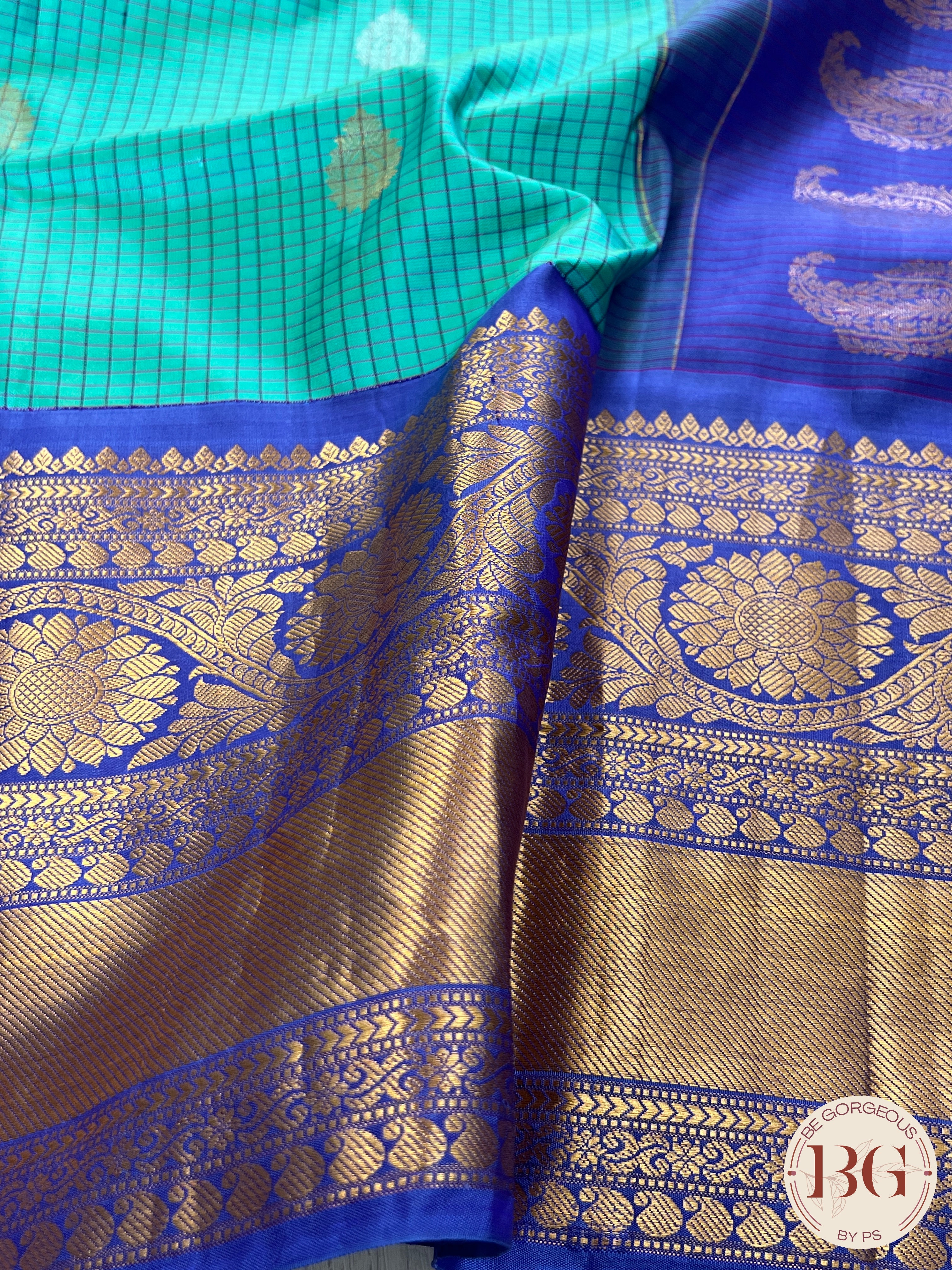 Gadwal Pure Silk Handloom Saree color - green