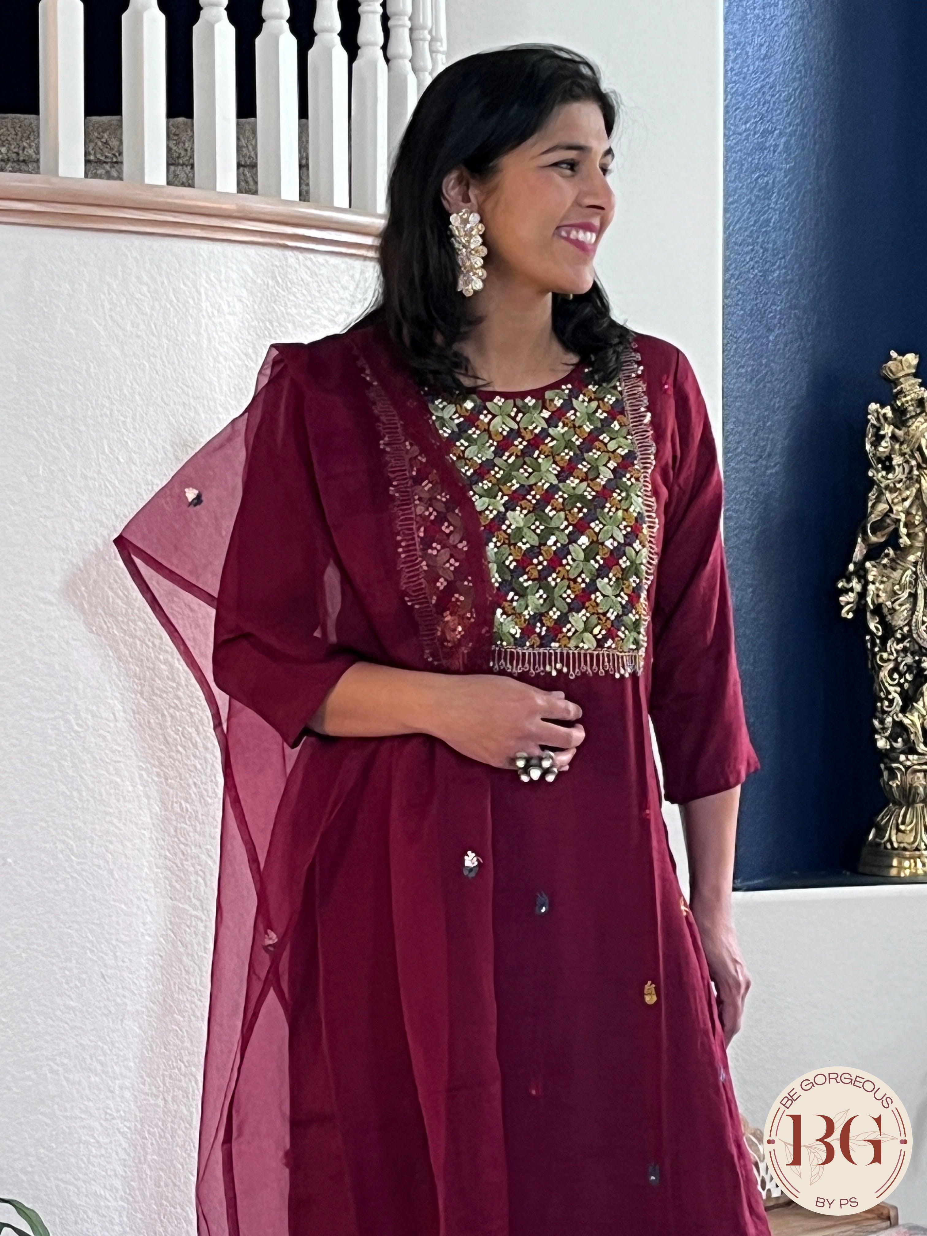 Party wear 3-piece suit in muslin silk fabric with organza dupatta and embroidery