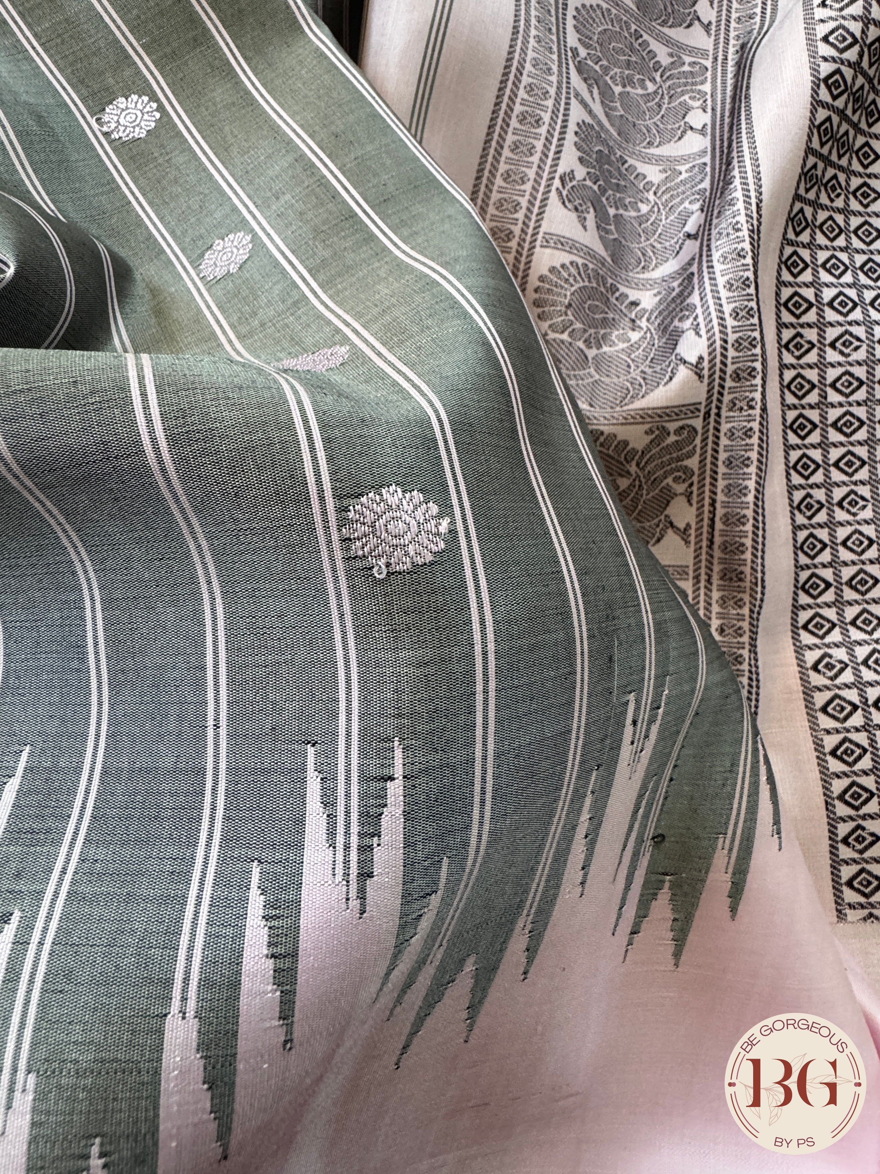 Gadwal handloom pure silk saree - no zari grey striped with baby pink