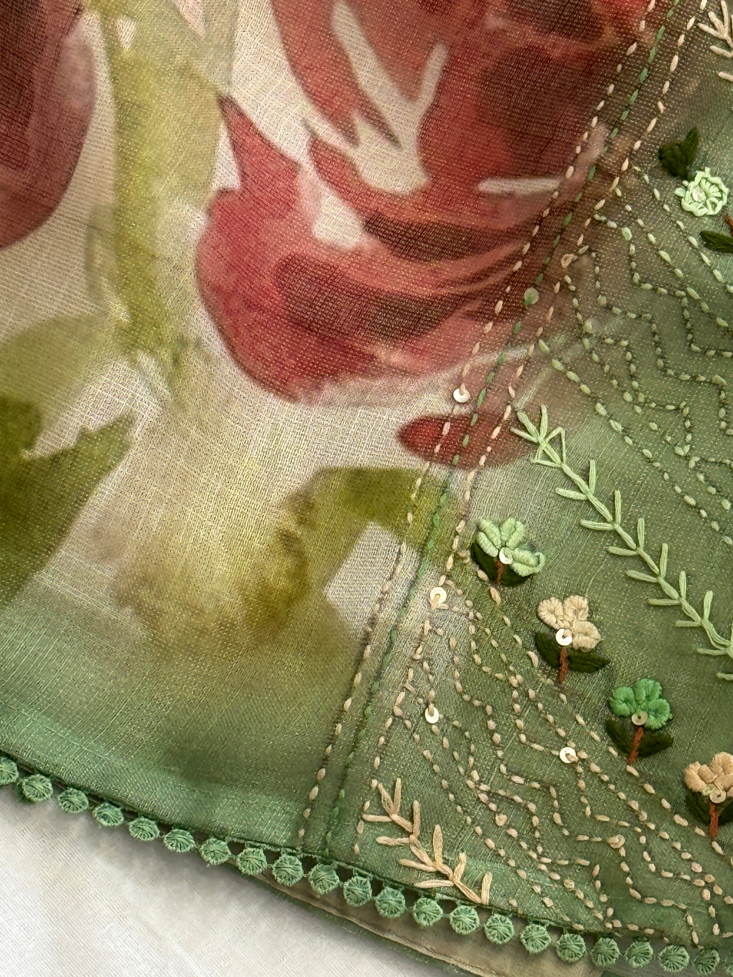 Bengal Linen Saree handpainted with French Knot Embroidery