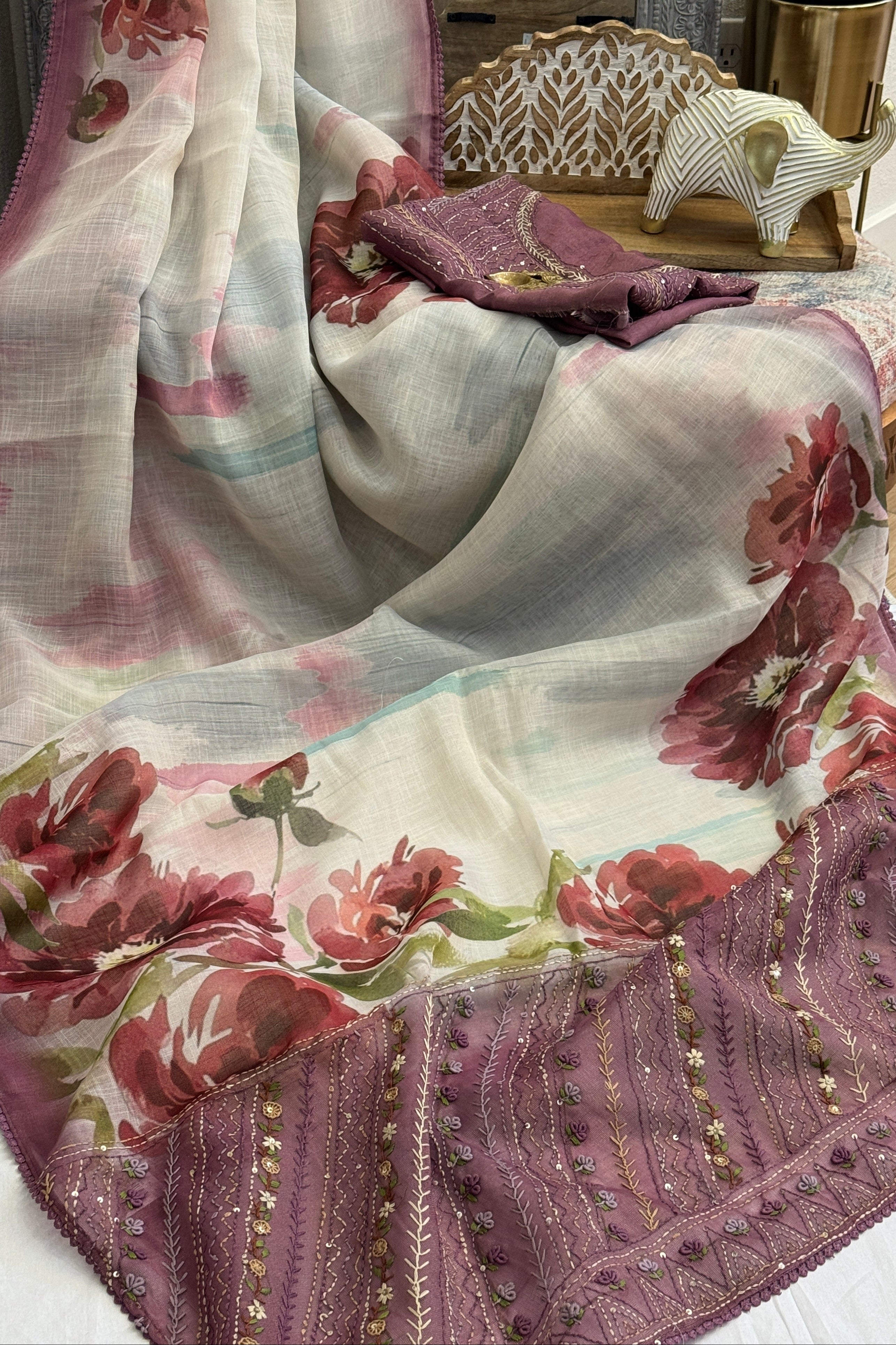 Bengal Linen Saree handpainted with French Knot Embroidery