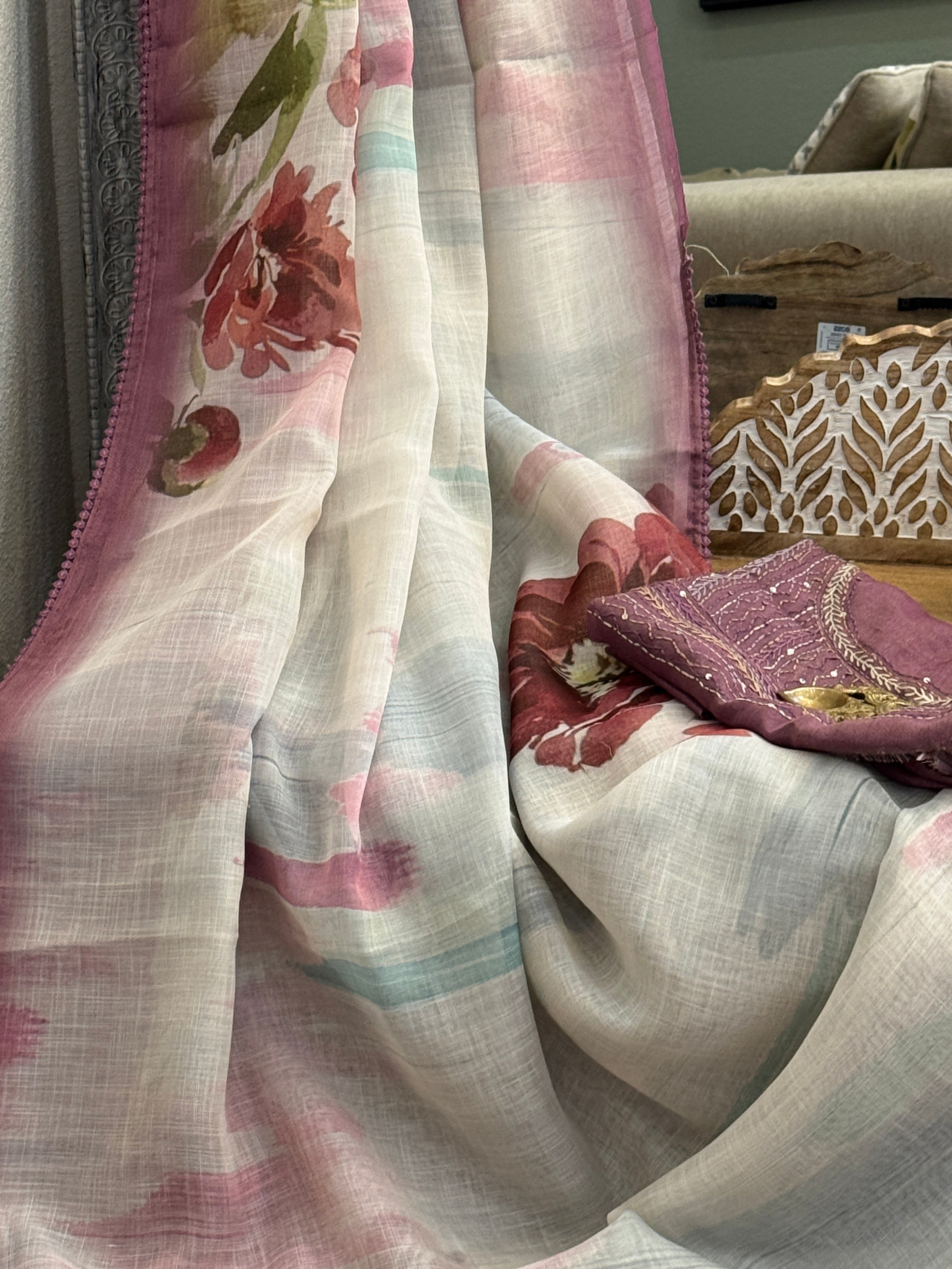 Bengal Linen Saree handpainted with French Knot Embroidery