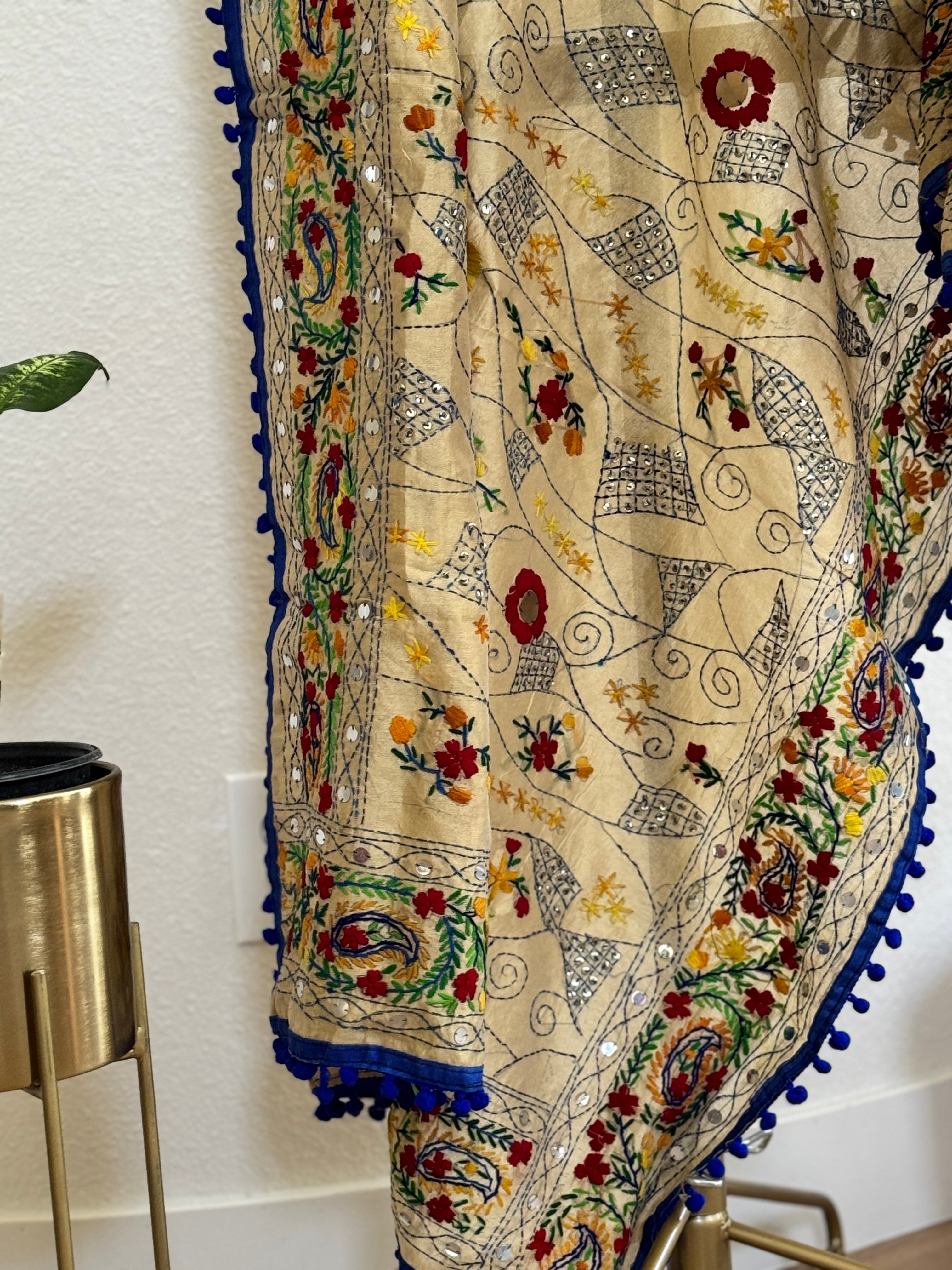 Chanderi Kantha dupatta - blue