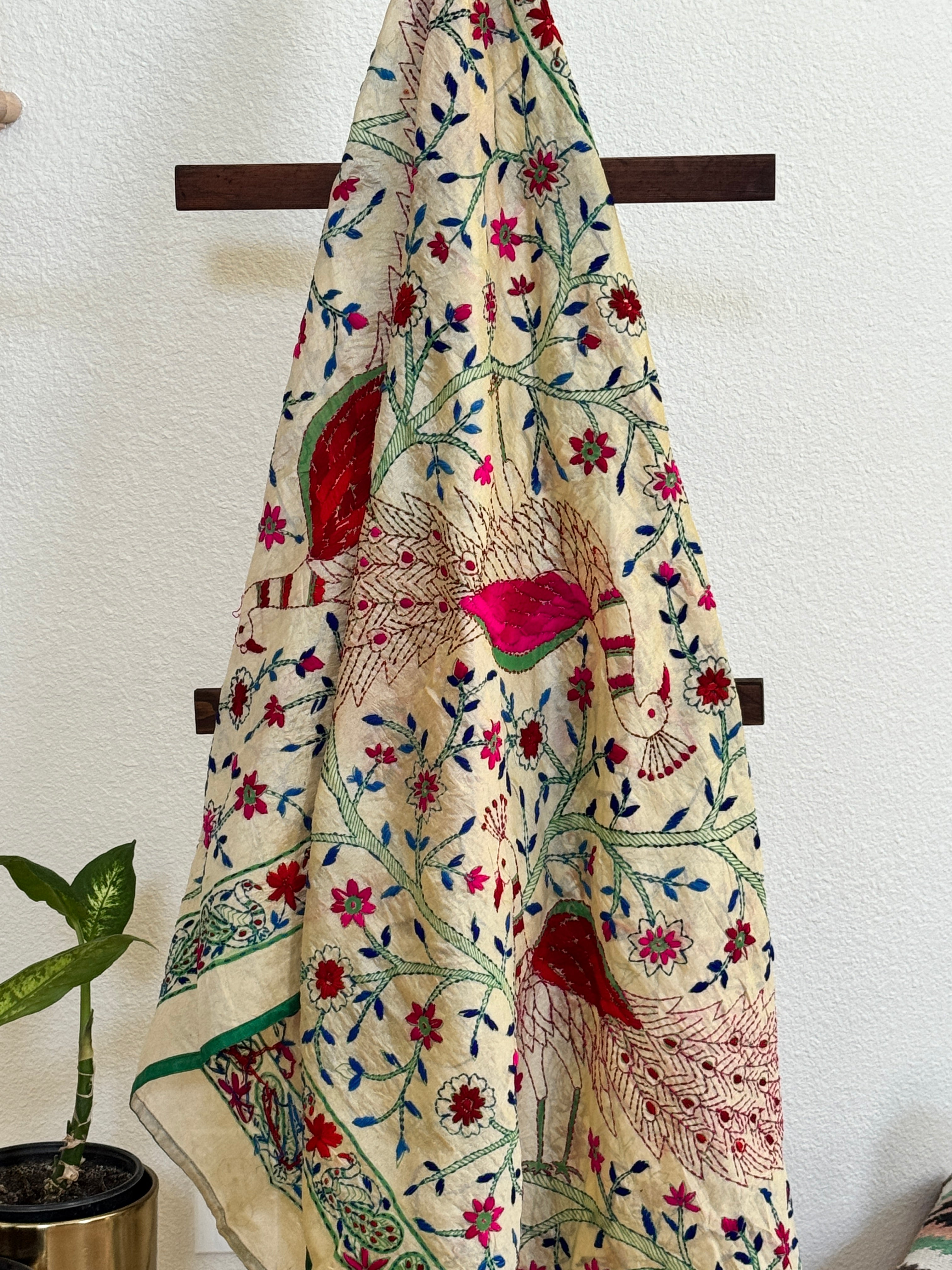 Chanderi Kantha dupatta - green