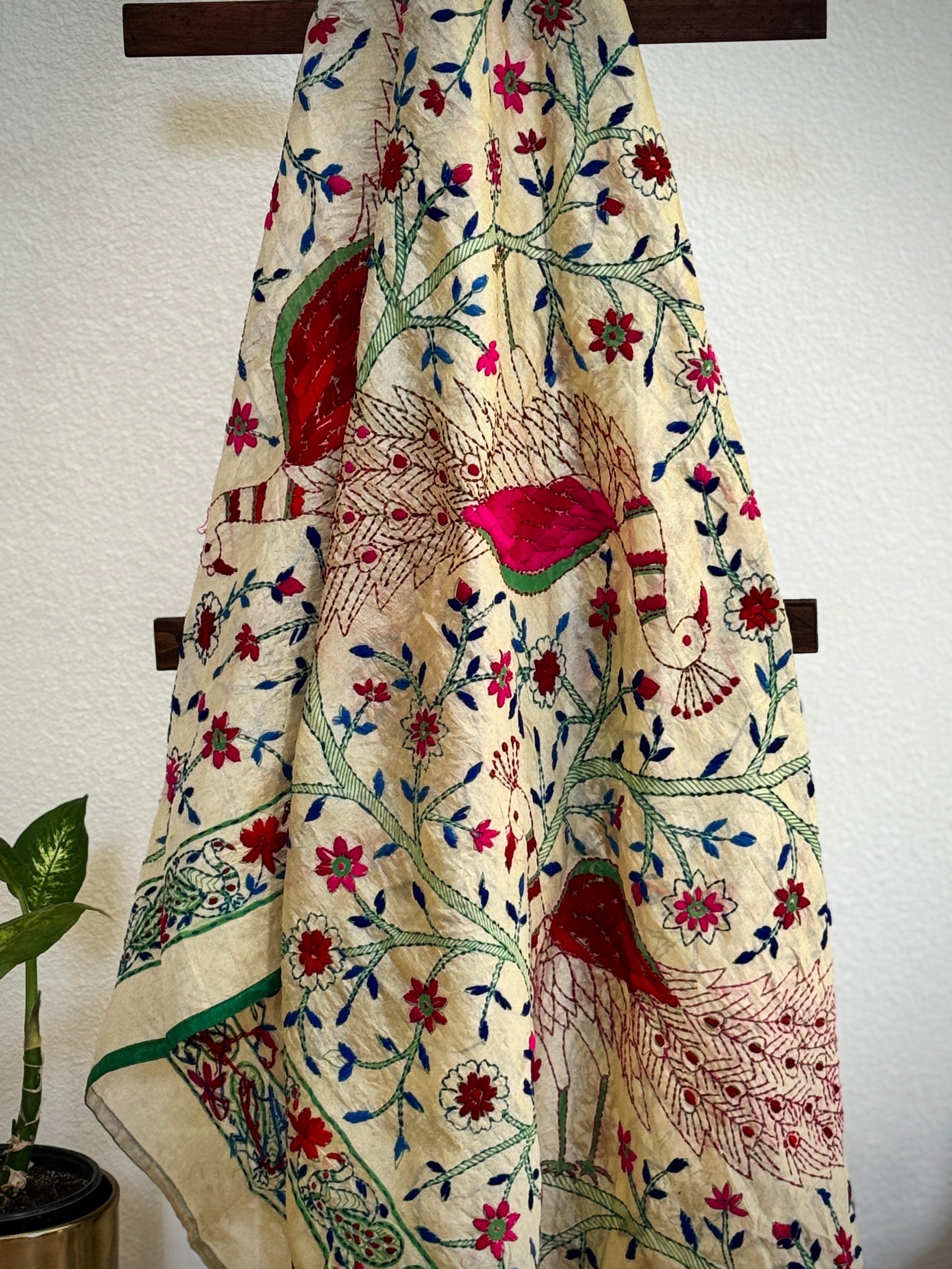 Chanderi Kantha dupatta - green