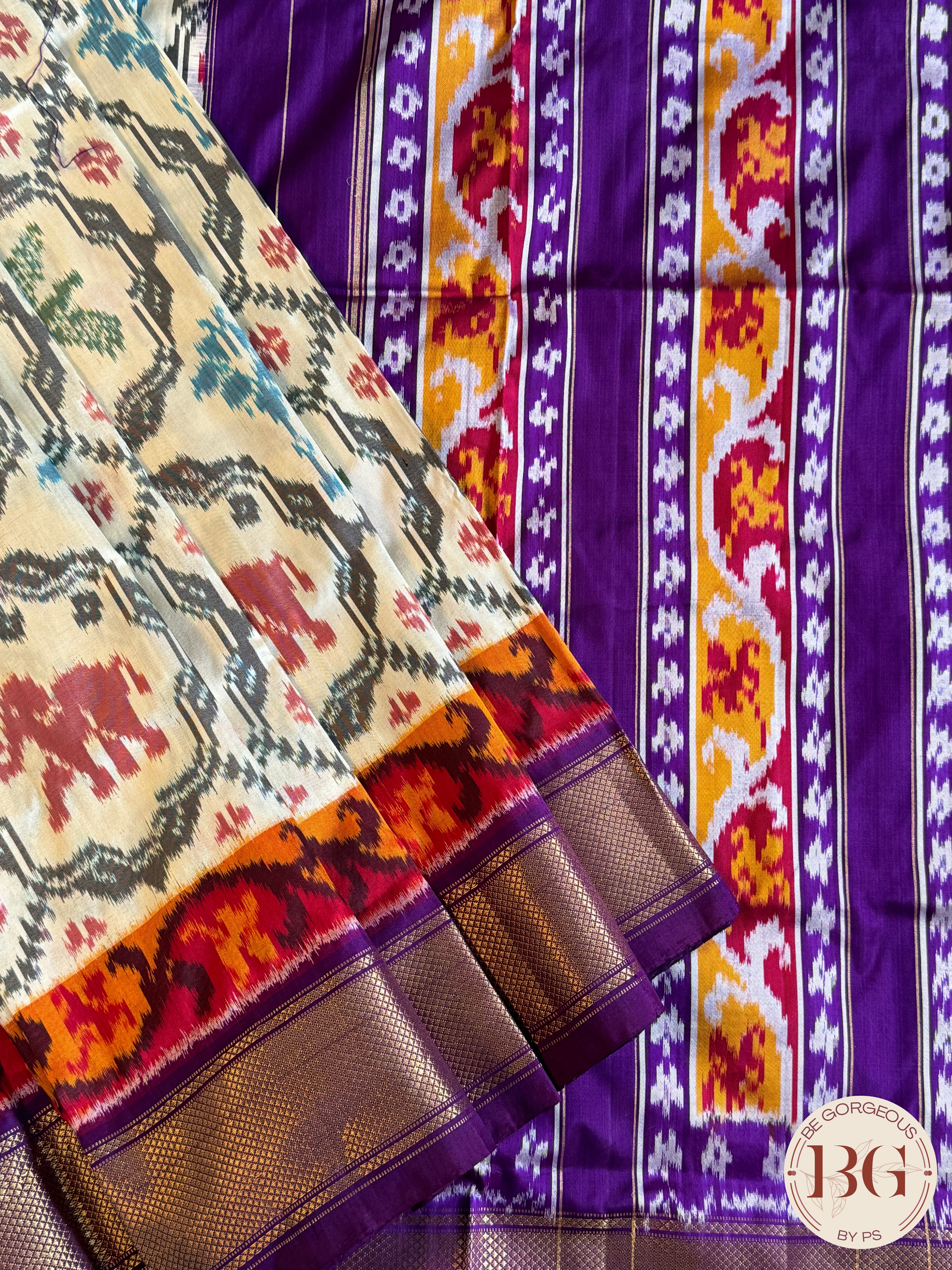 Ikkat Pure silk handloom saree - White Purple