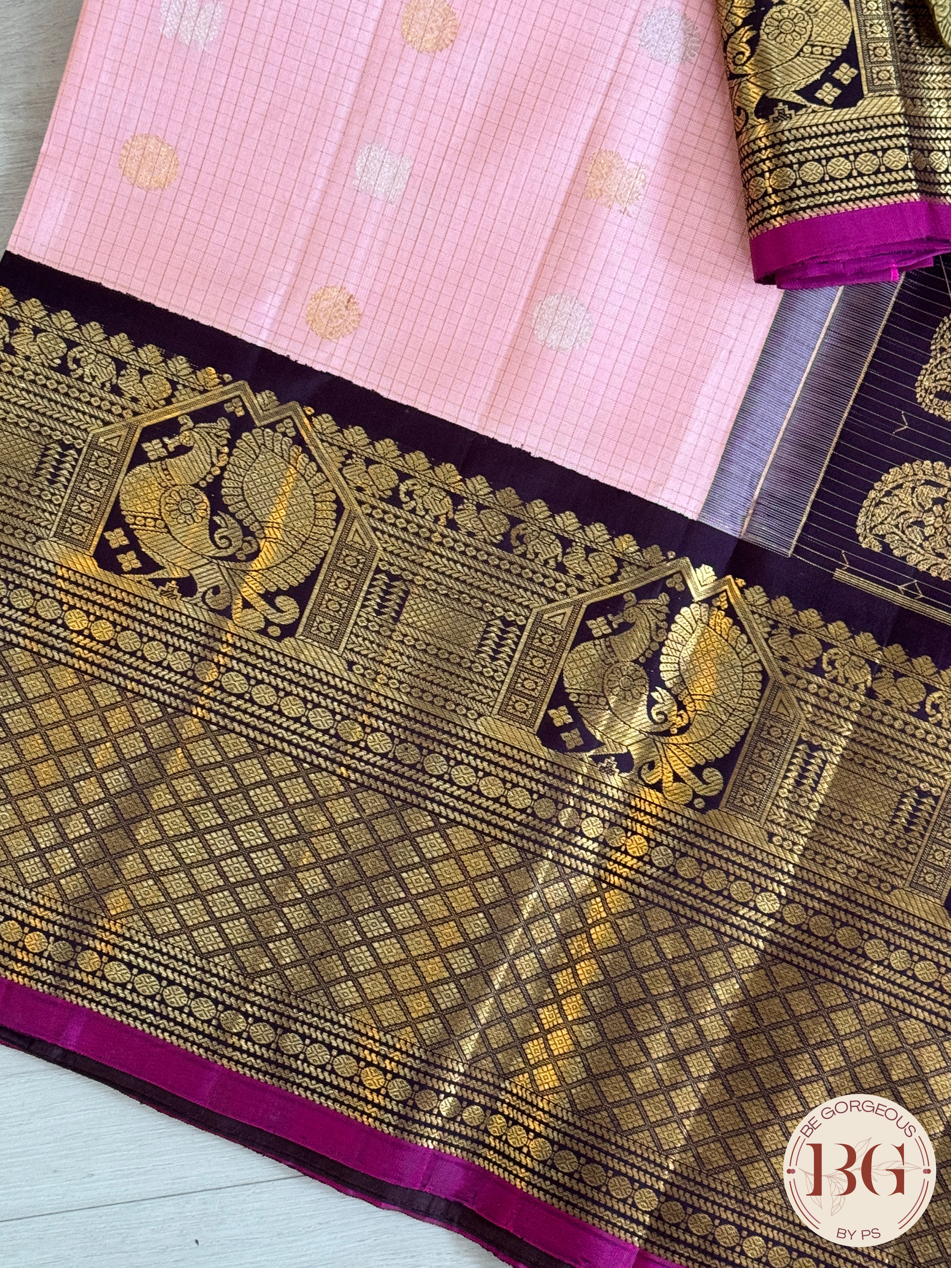Gadwal handloom pure silk saree - baby pink with black