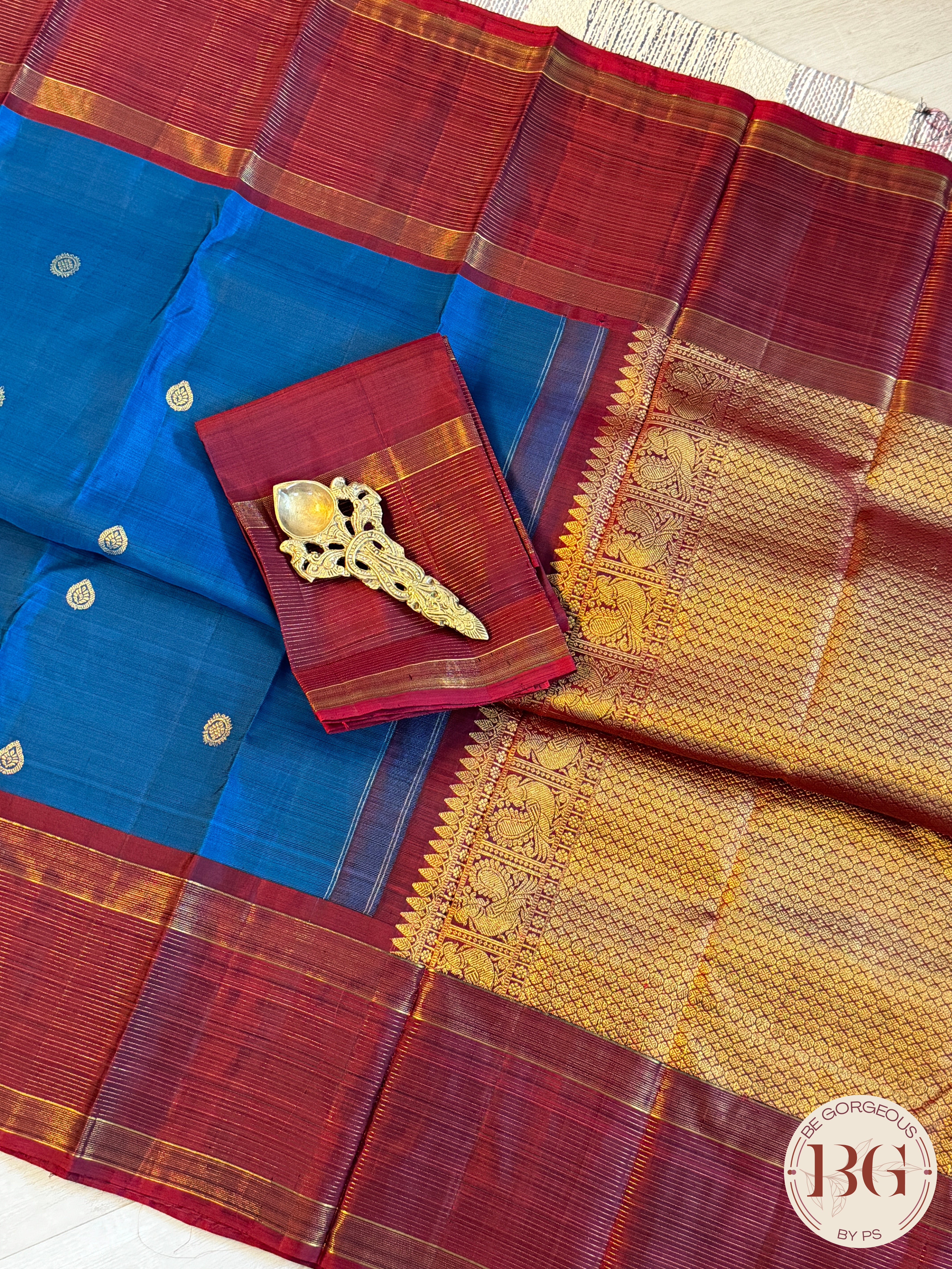 Kanjeevaram pure silk handloom saree - blue big border