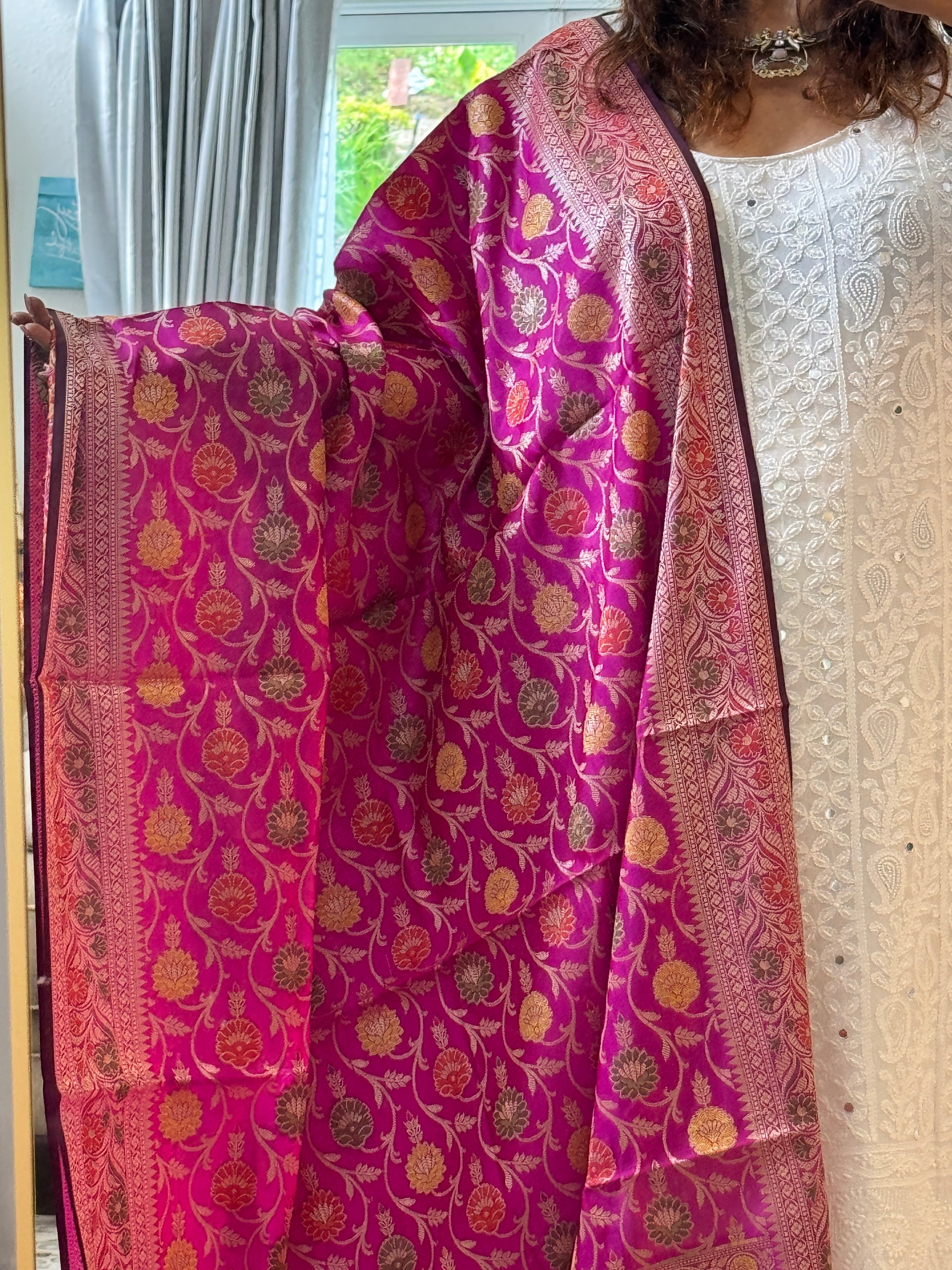 Banarasi Jama Work dupatta - pink