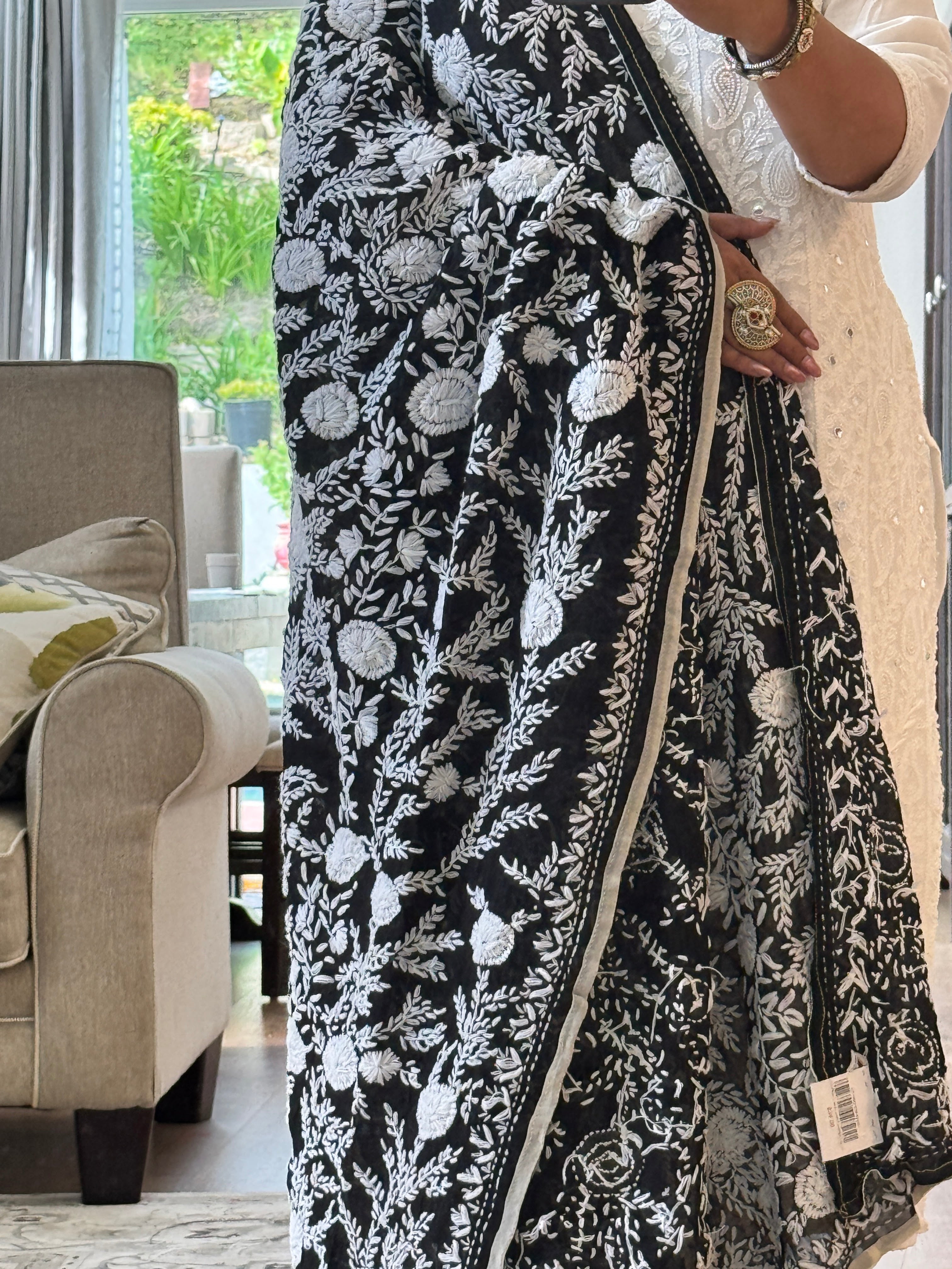 Georgette Fulkari Heavy dupatta - white