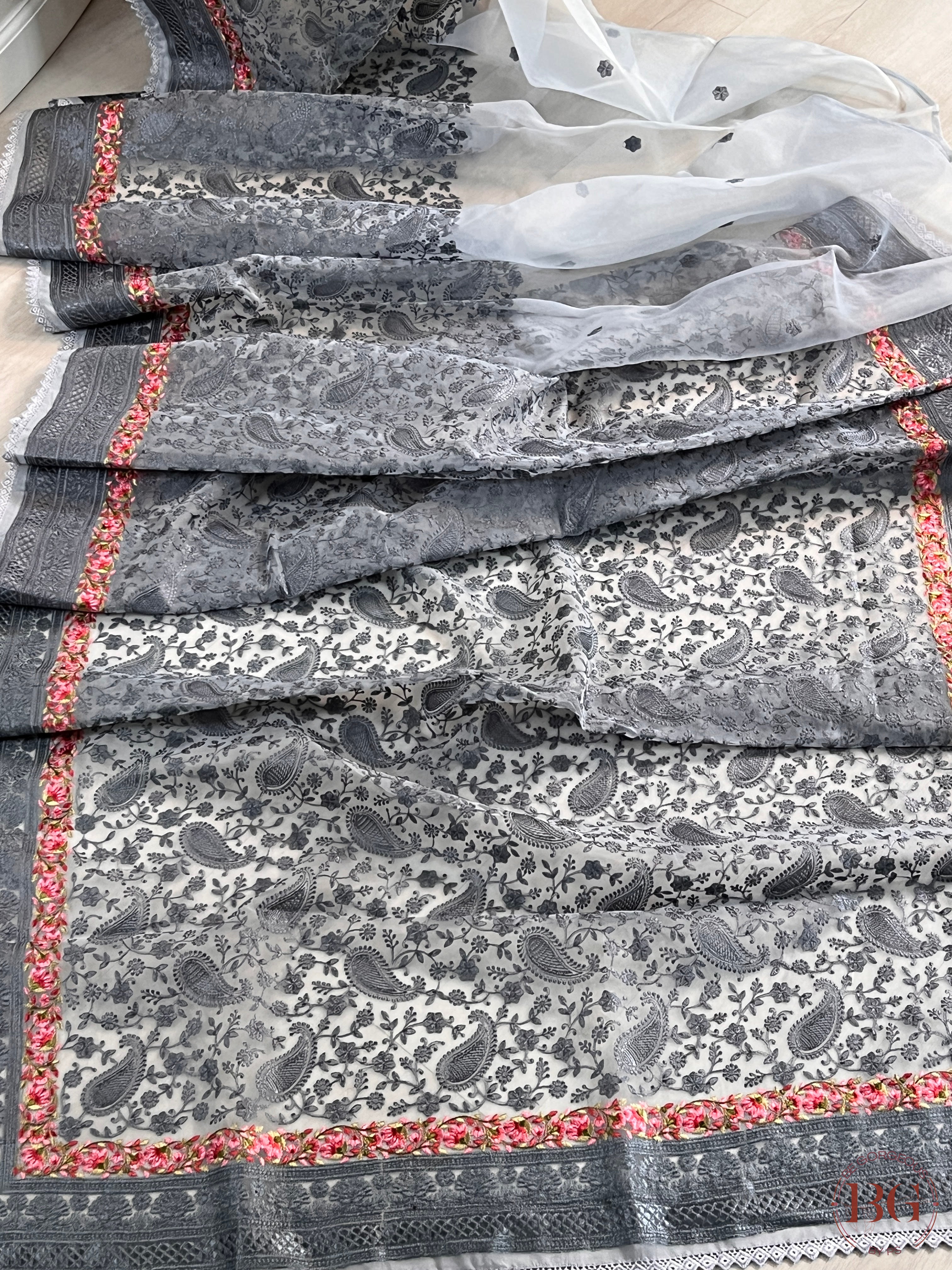 Organza with threadwork saree color - grey