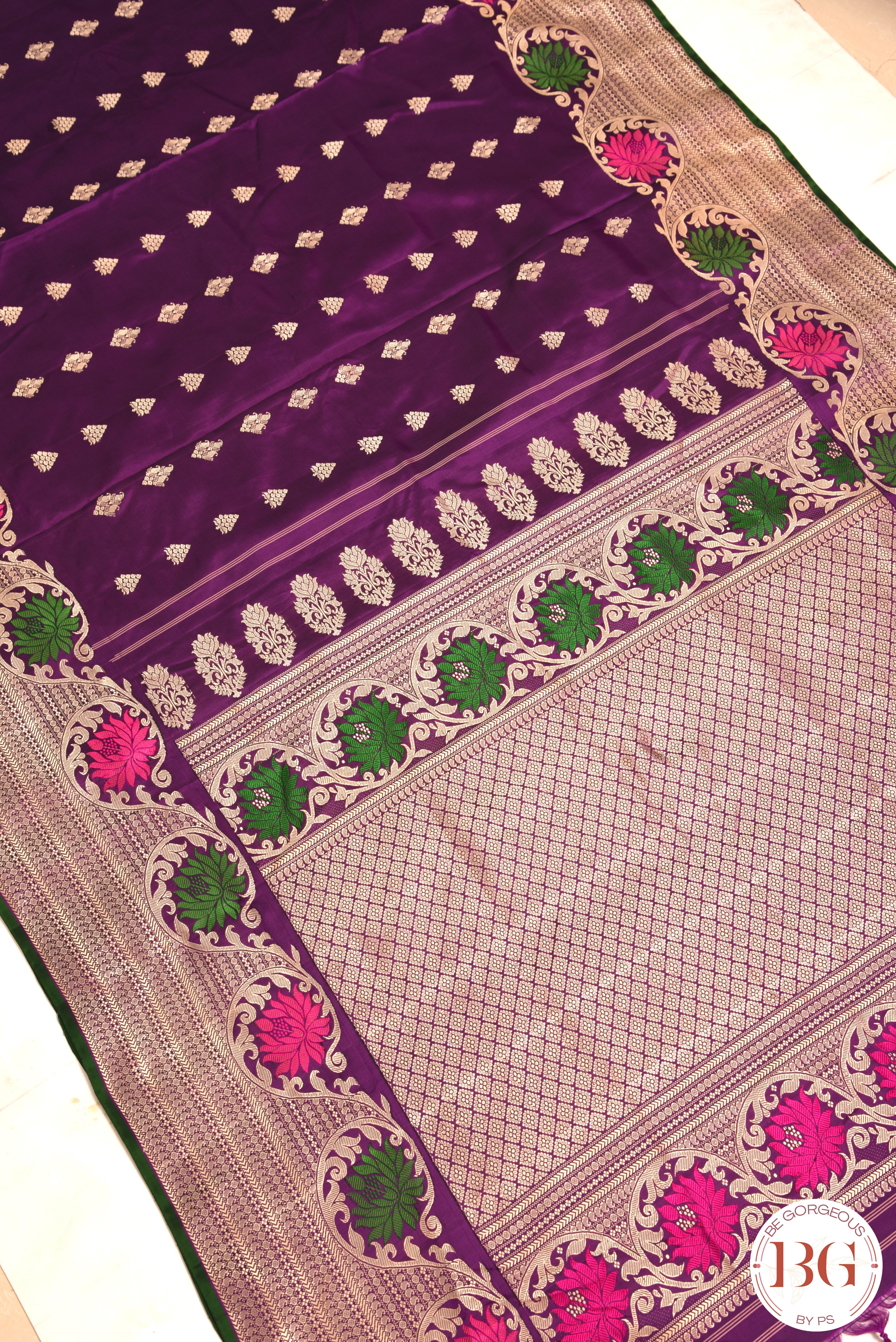 No Zari Kuttu Gadwal Pure handloom silk saree - purple with green