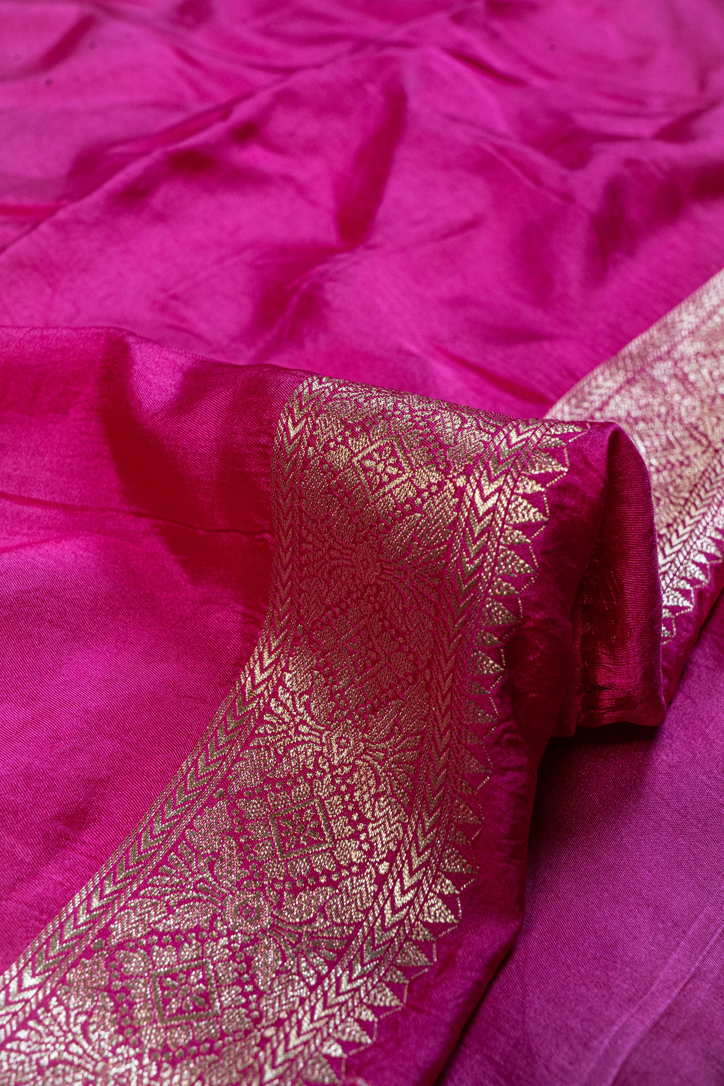 Banarasi Mashru Silk Circle Dye Saree - purple