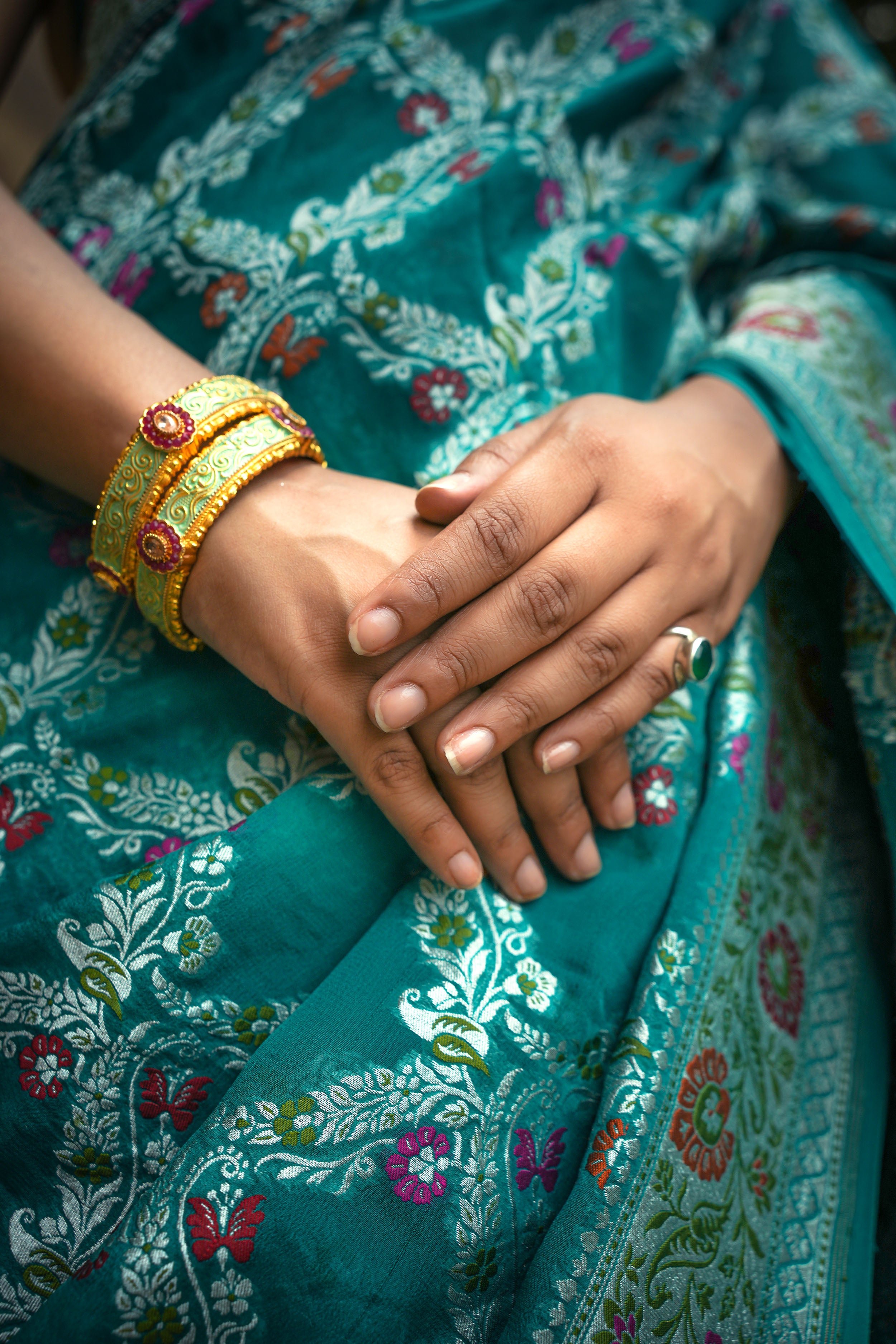 Khaddi Georgette Tilfi Meenakari Saree