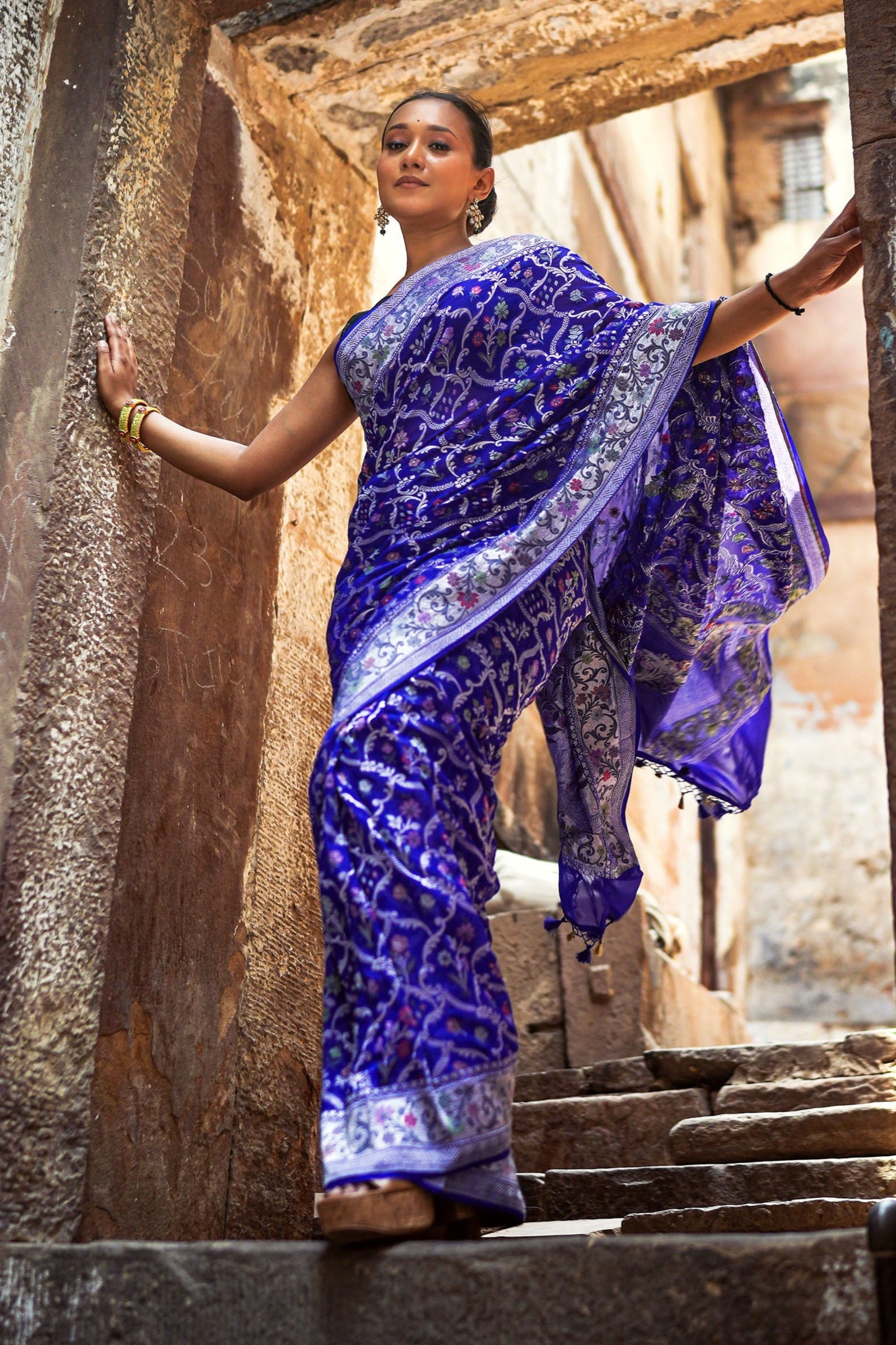 Khaddi Georgette Tilfi Meenakari Saree