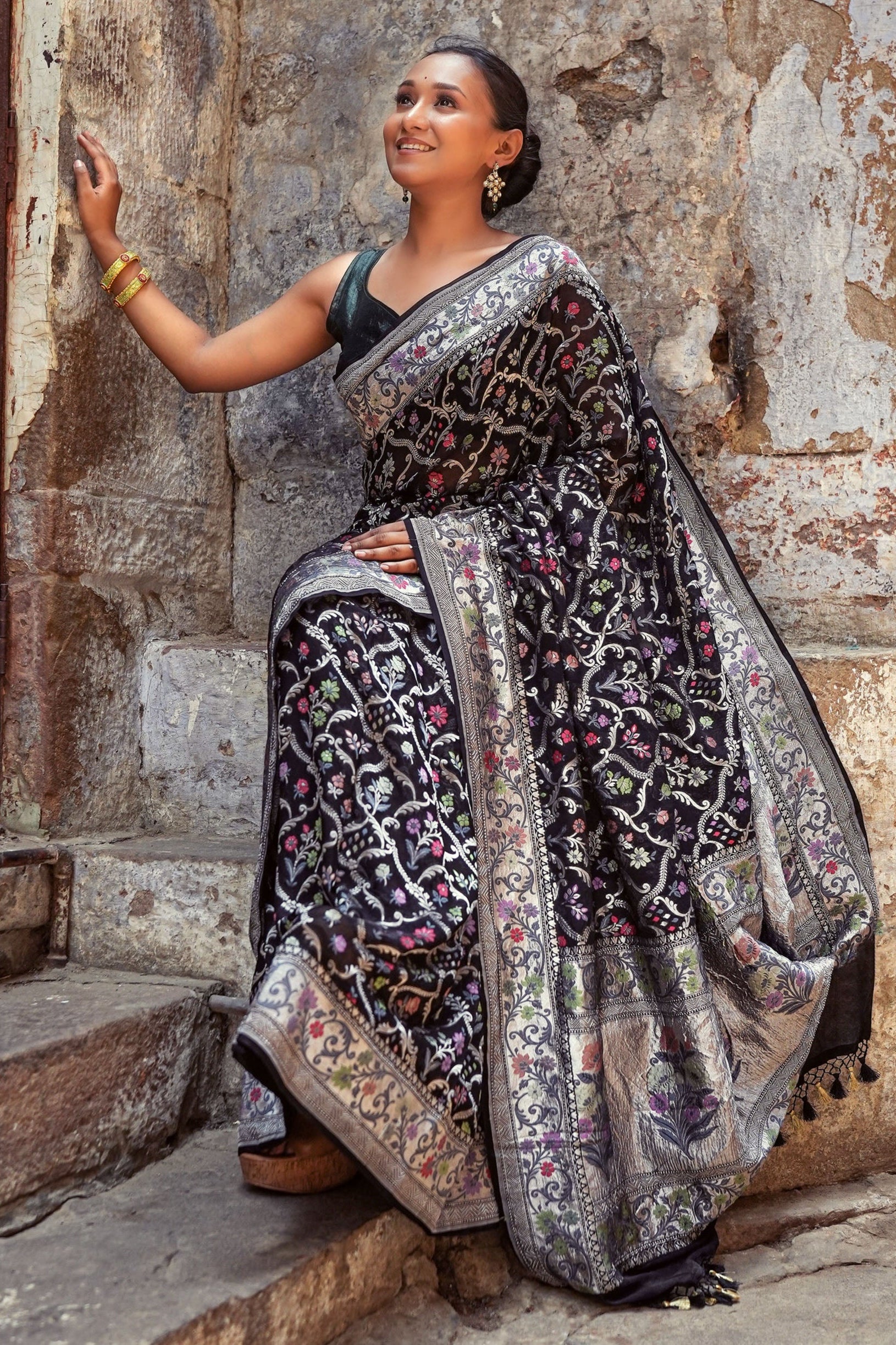 Khaddi Georgette Tilfi Meenakari Saree