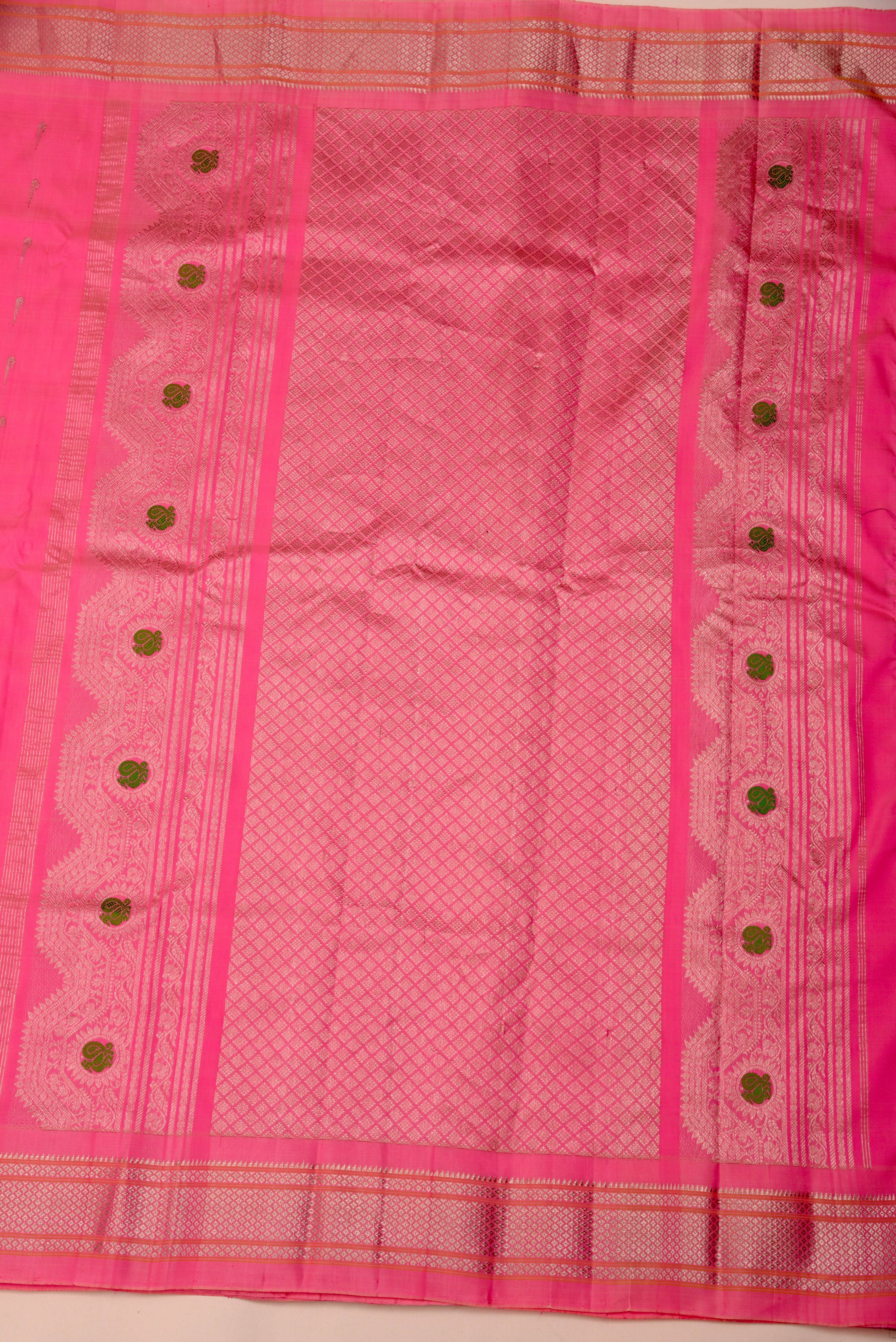 Gadwal Pure Silk Handloom Saree
