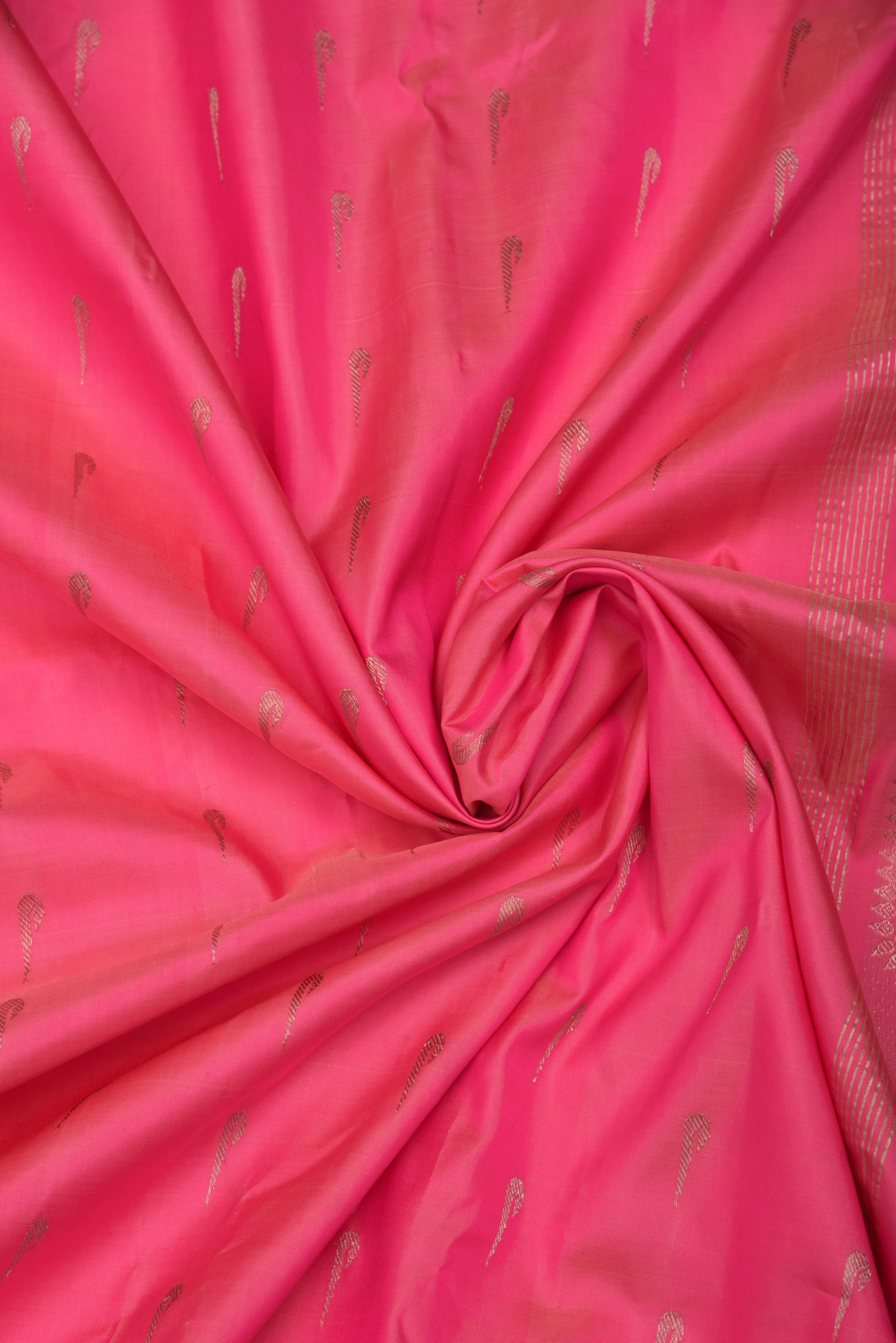 Gadwal Pure Silk Handloom Saree