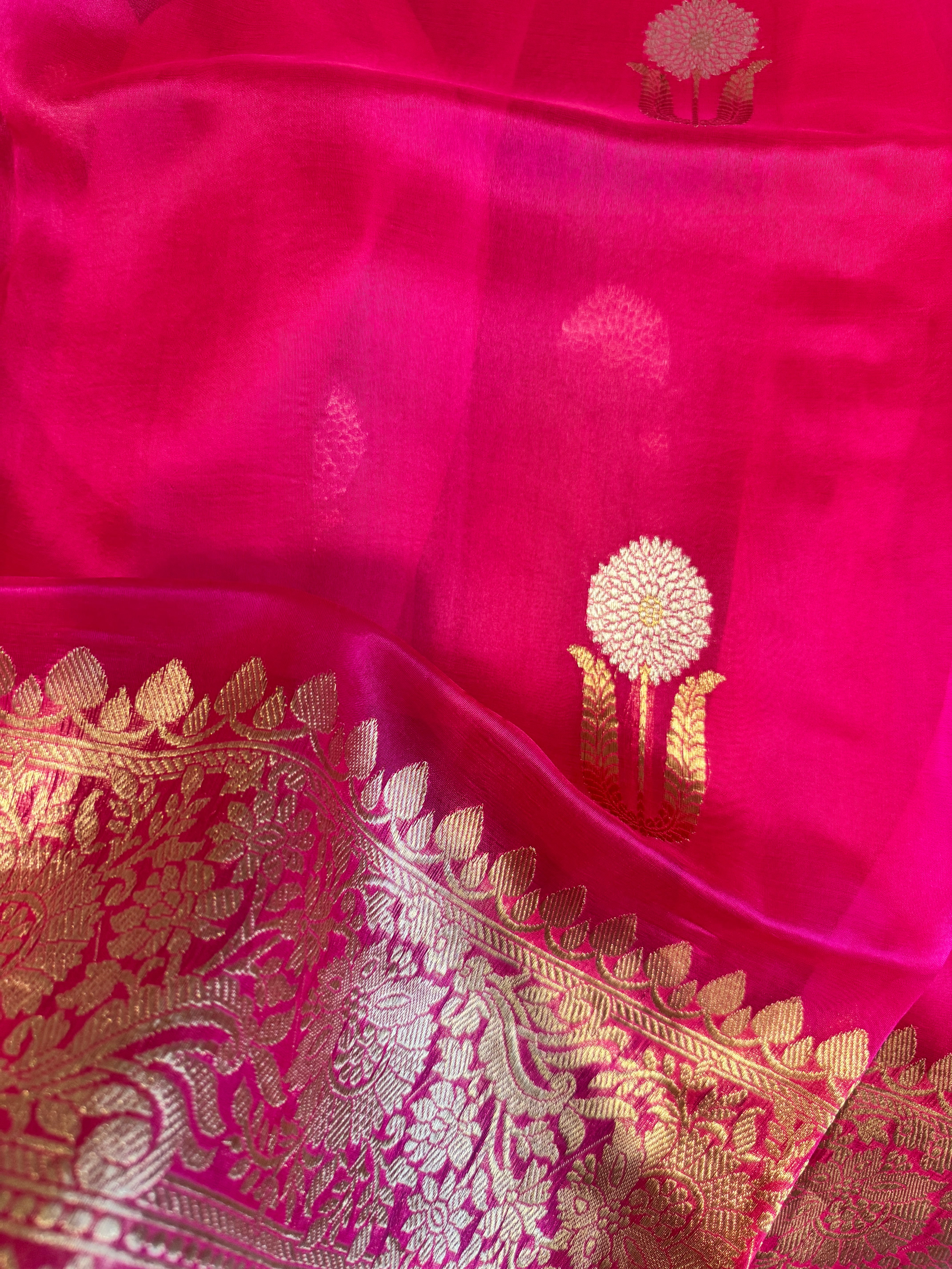 Banarasi Kora Organza Silk Handloom Saree - pink