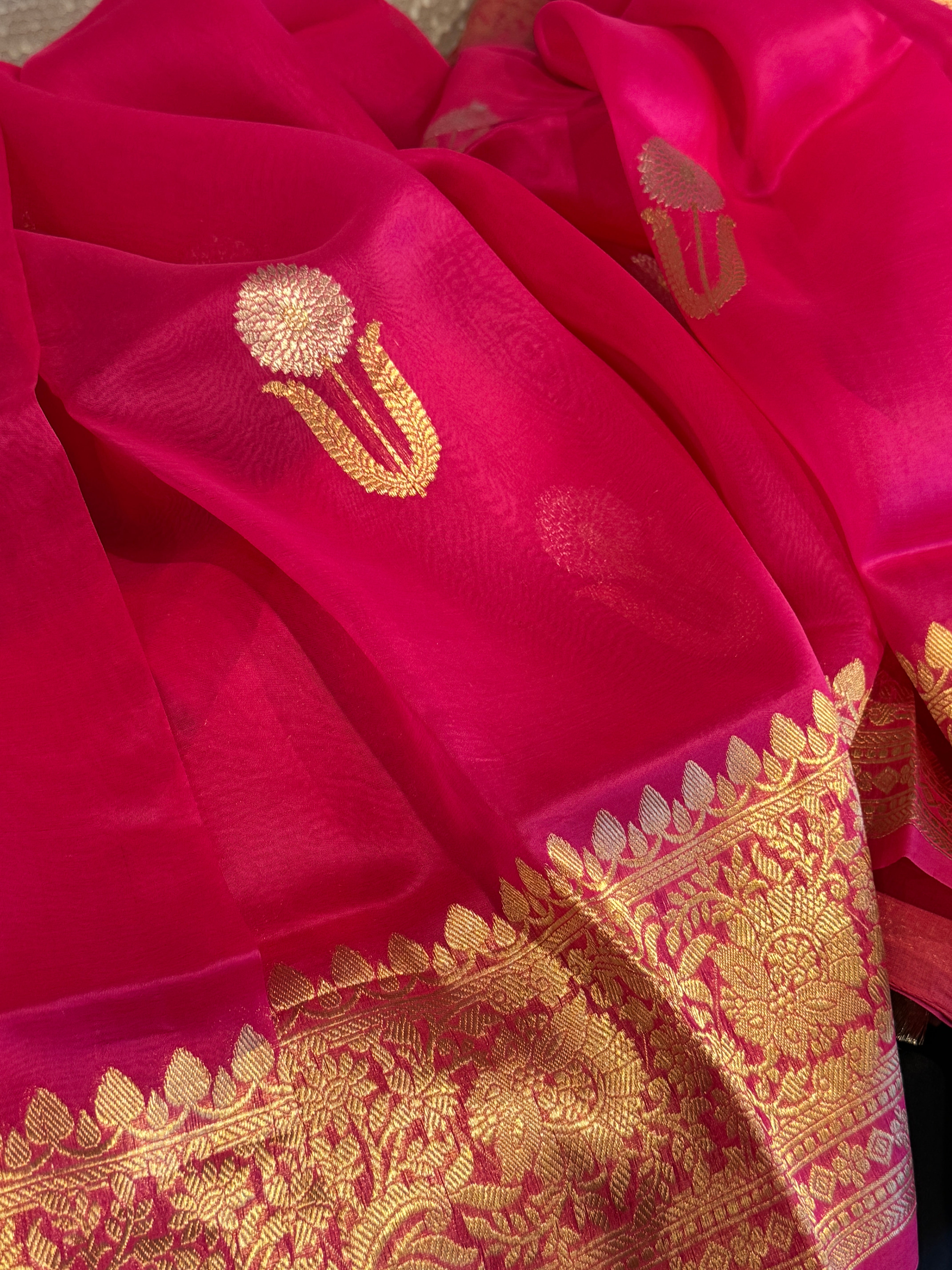 Banarasi Kora Organza Silk Handloom Saree - pink