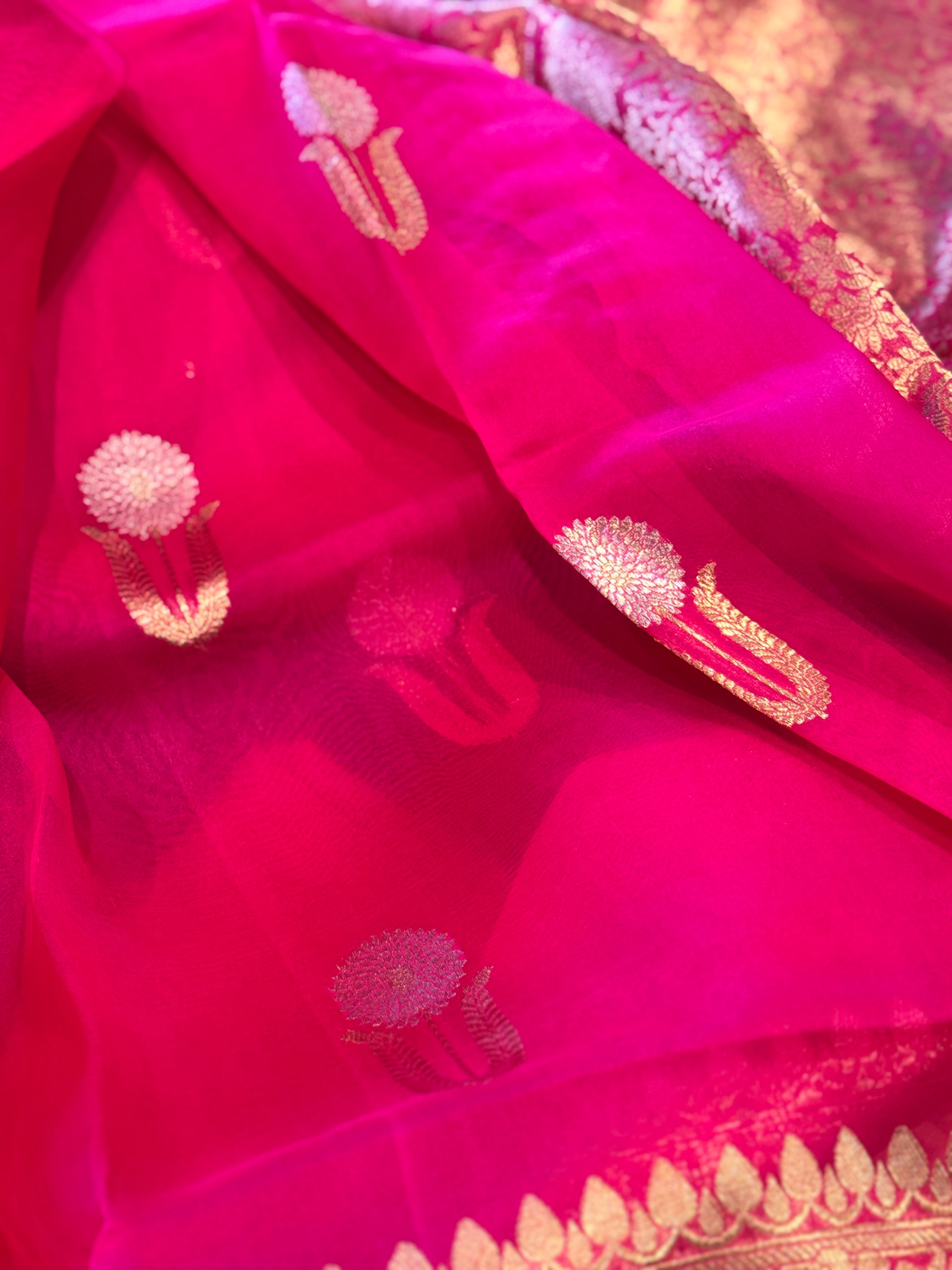Banarasi Kora Organza Silk Handloom Saree - pink