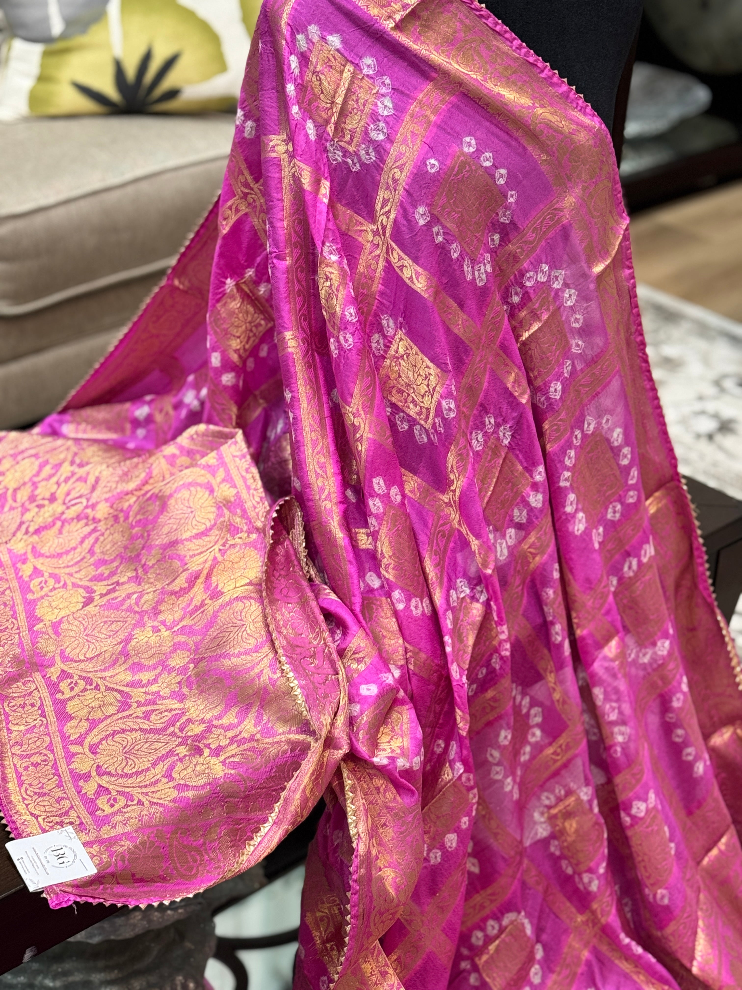 Silk Gharchola dupatta - light pink