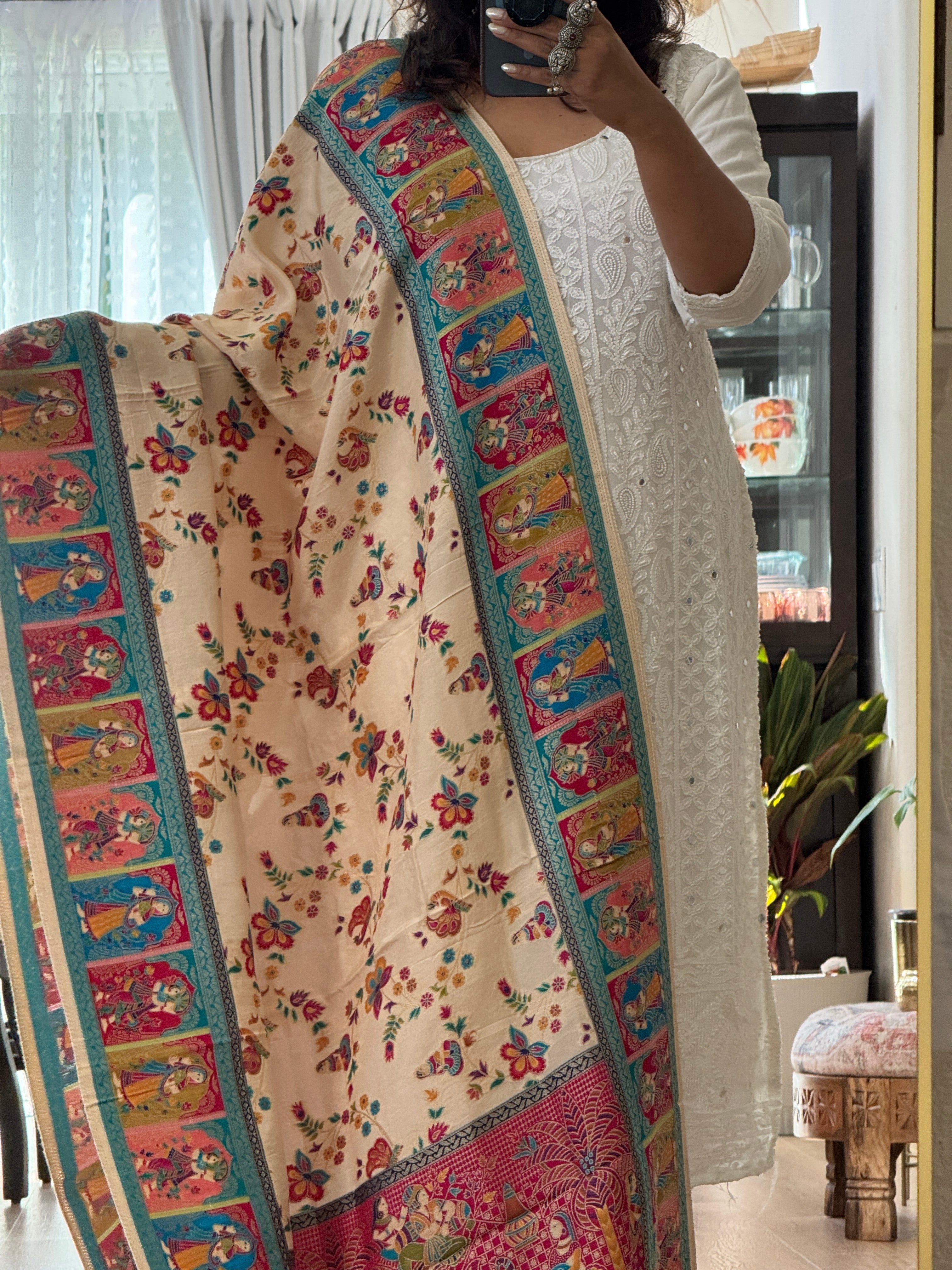 Dola Silk Raja Rani dupatta - cream