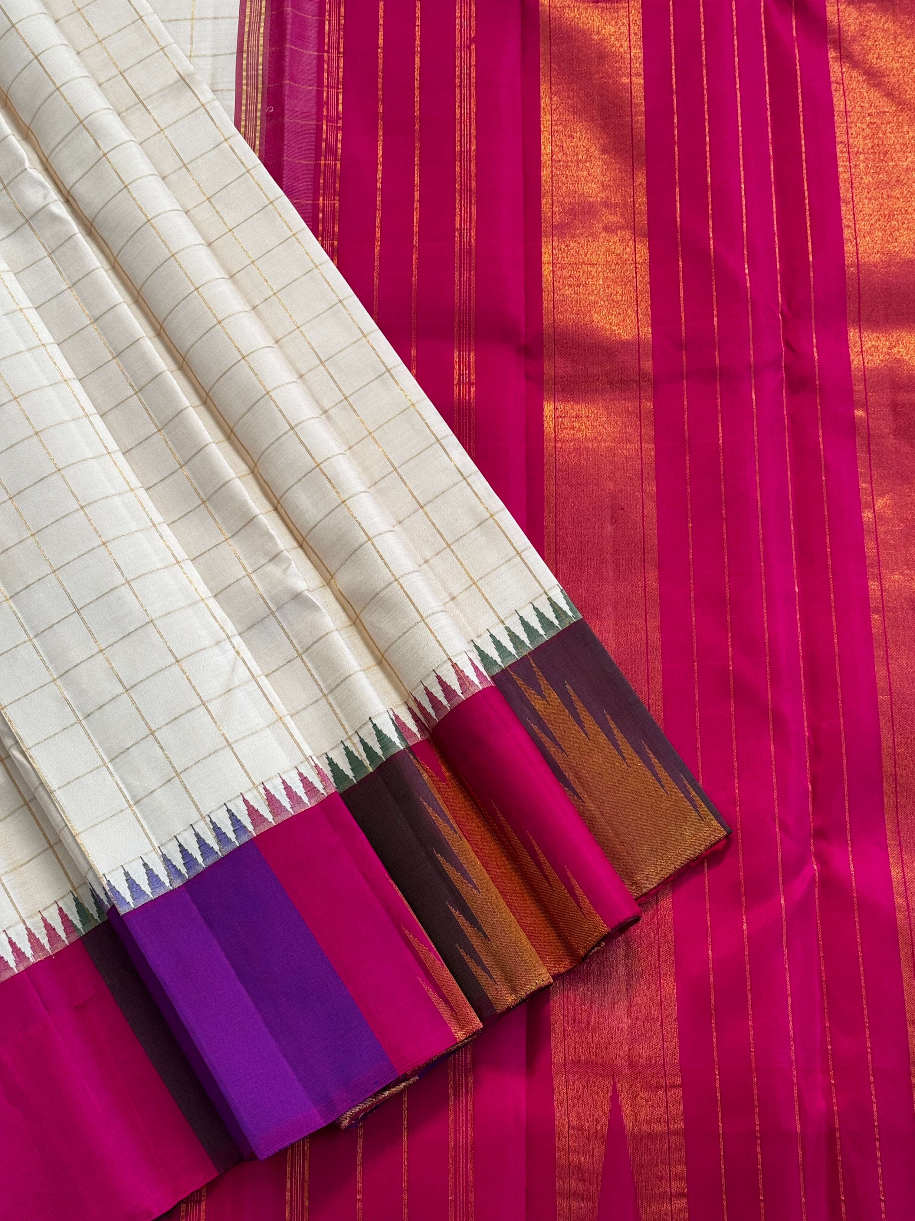 Kanjeevaram Pure silk handloom saree - white