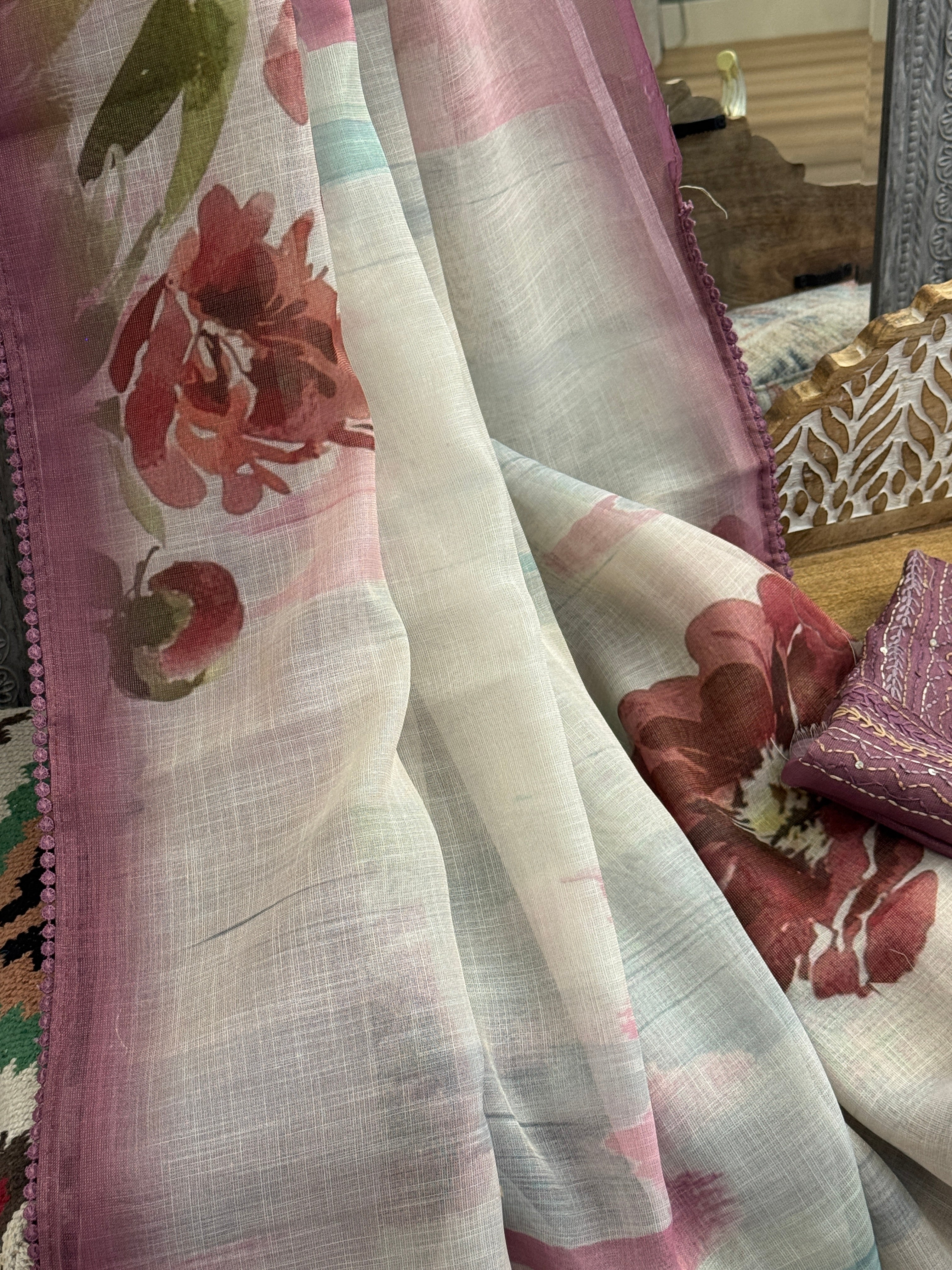 Bengal Linen Saree handpainted with French Knot Embroidery