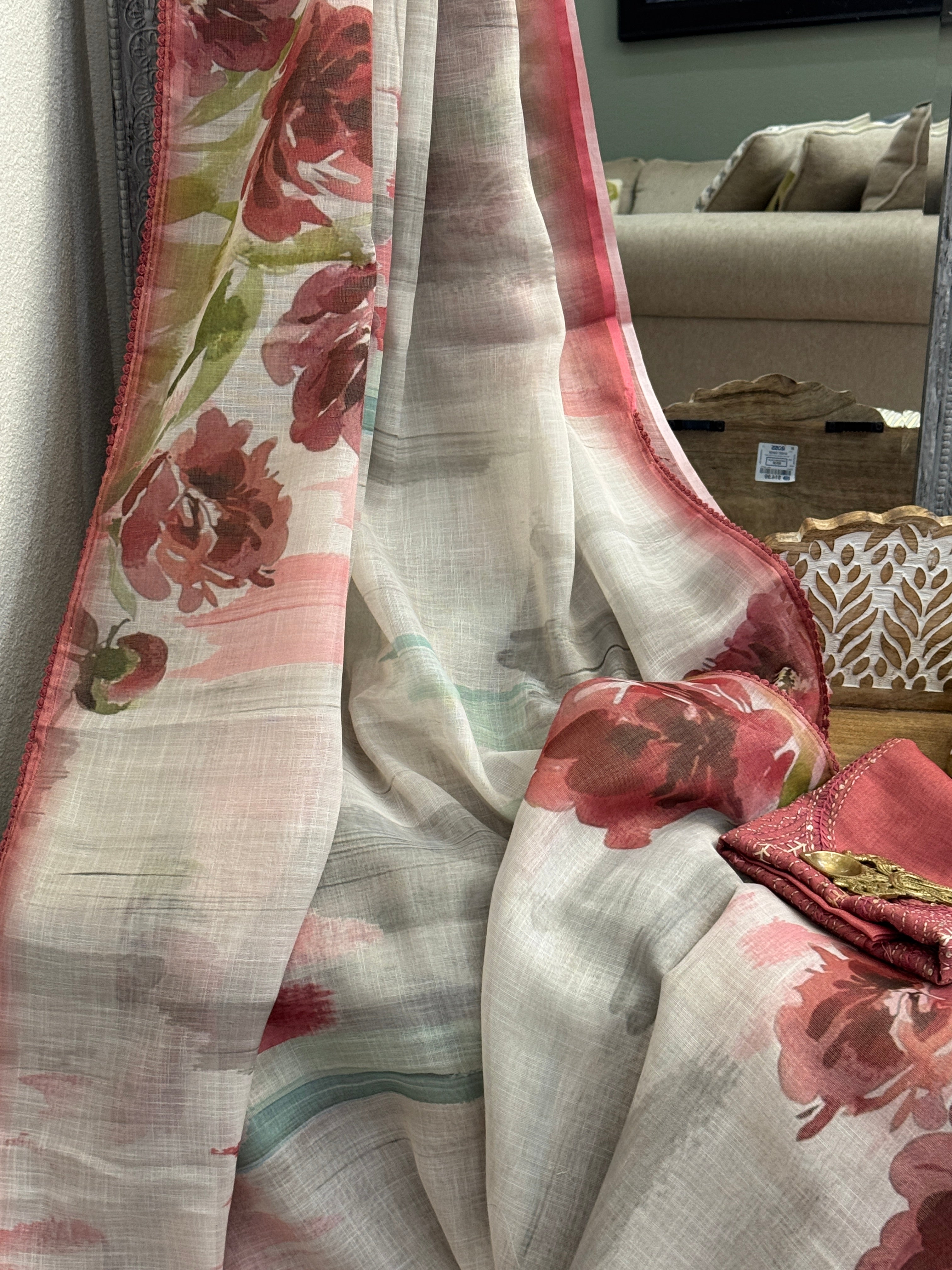 Bengal Linen Saree handpainted with French Knot Embroidery