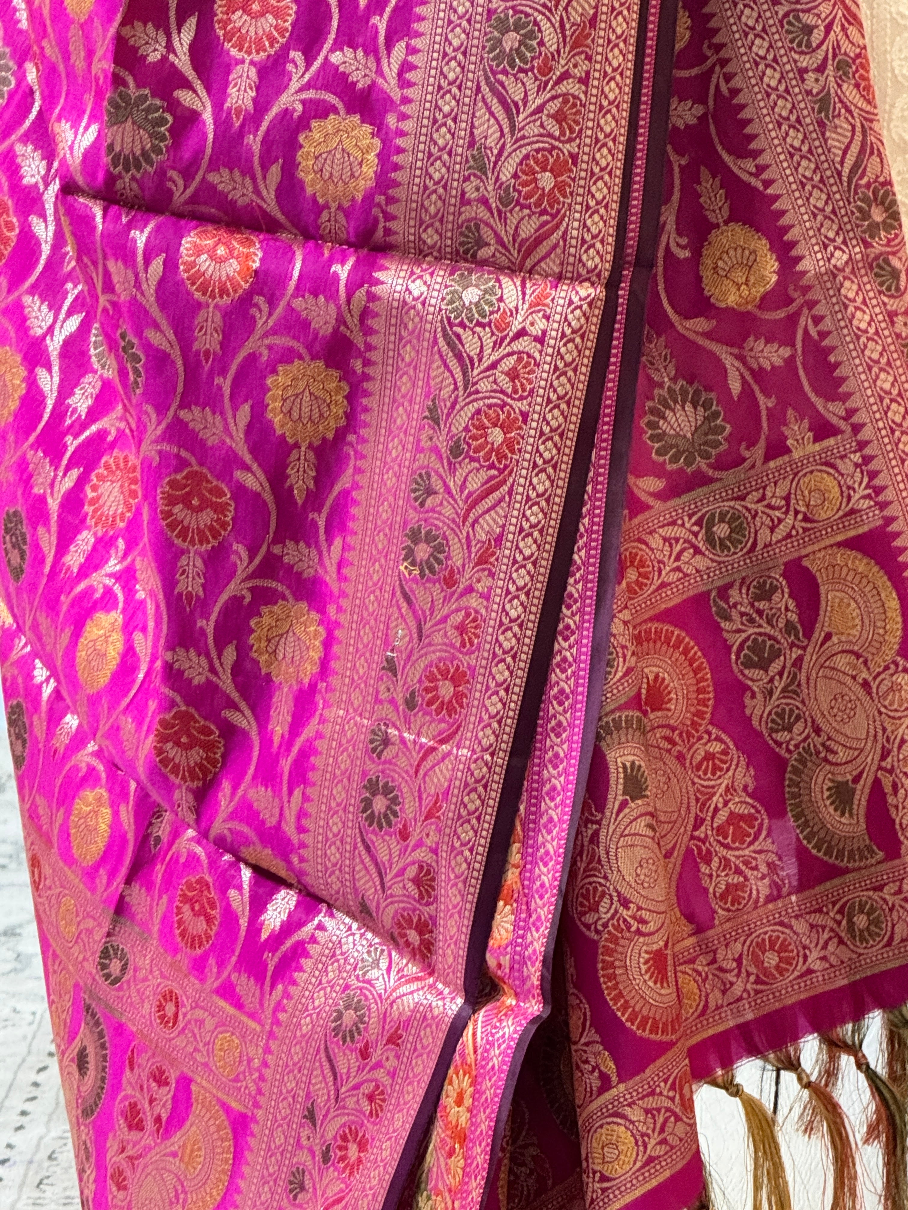 Banarasi Jama Work dupatta - pink
