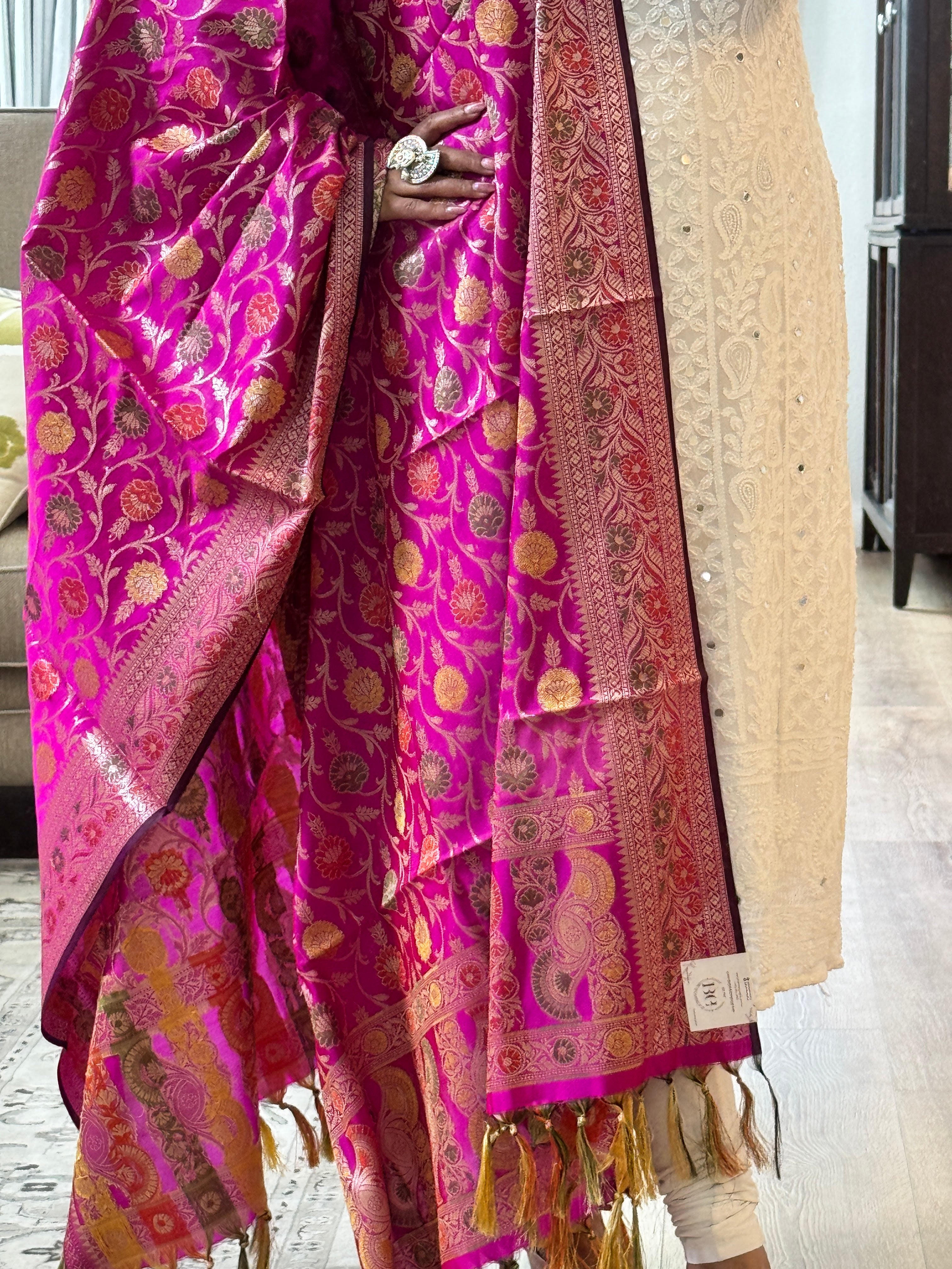 Banarasi Jama Work dupatta - pink
