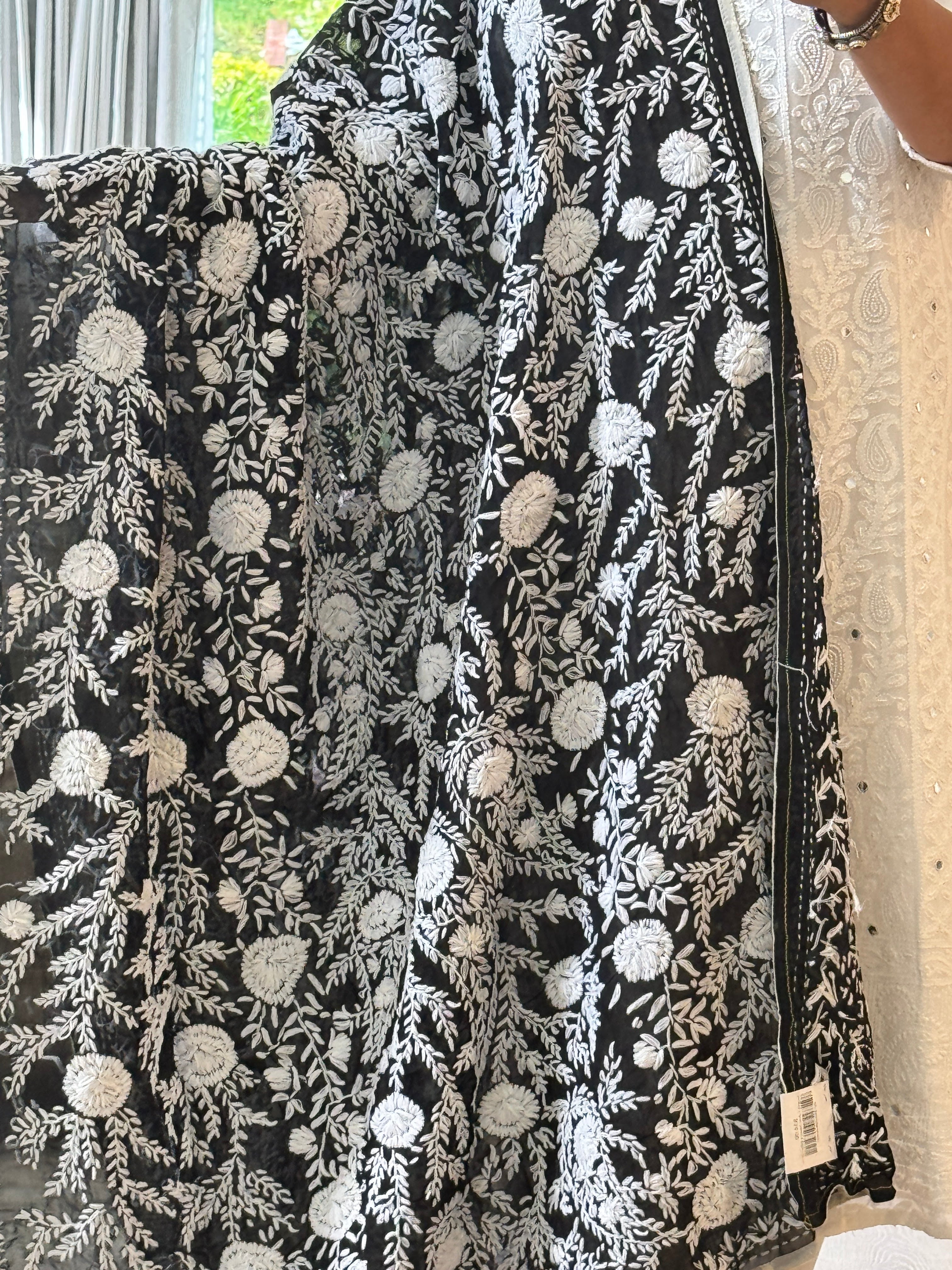 Georgette Fulkari Heavy dupatta - white