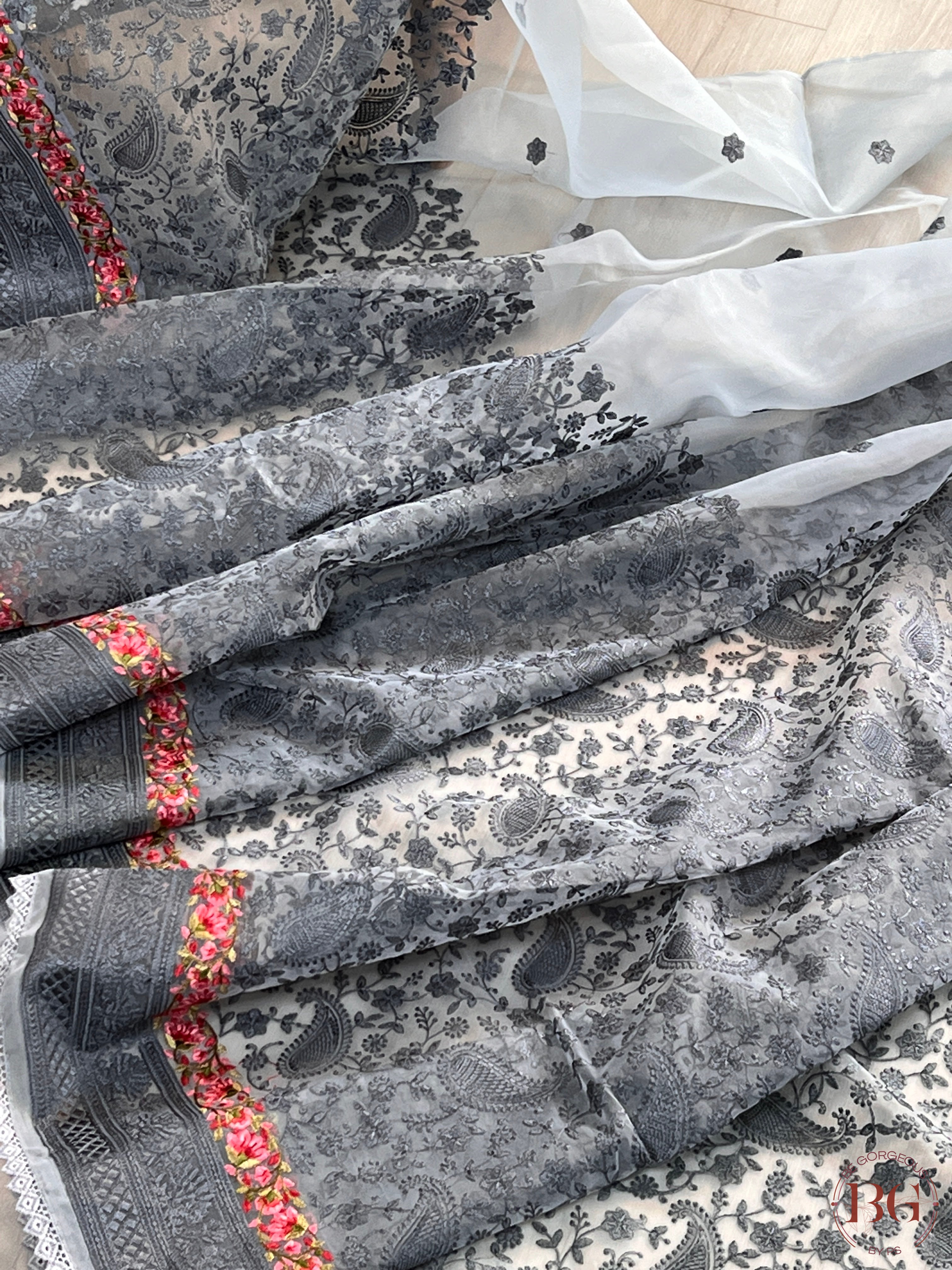 Organza with threadwork saree color - grey